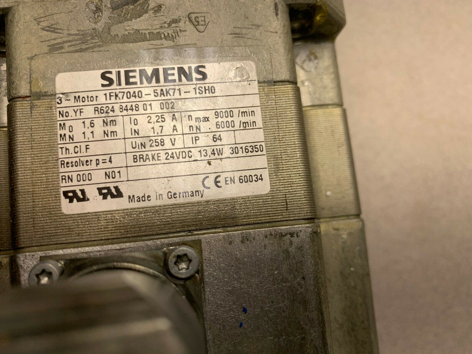 REFURBISHED SIEMENS SERVO MOTOR 1FK7040-5AK71-1SH0