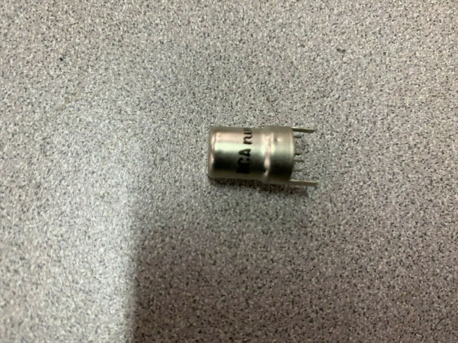 NEW IN BOX TEKTRONIX VACUUM TUBE 157-0103-00