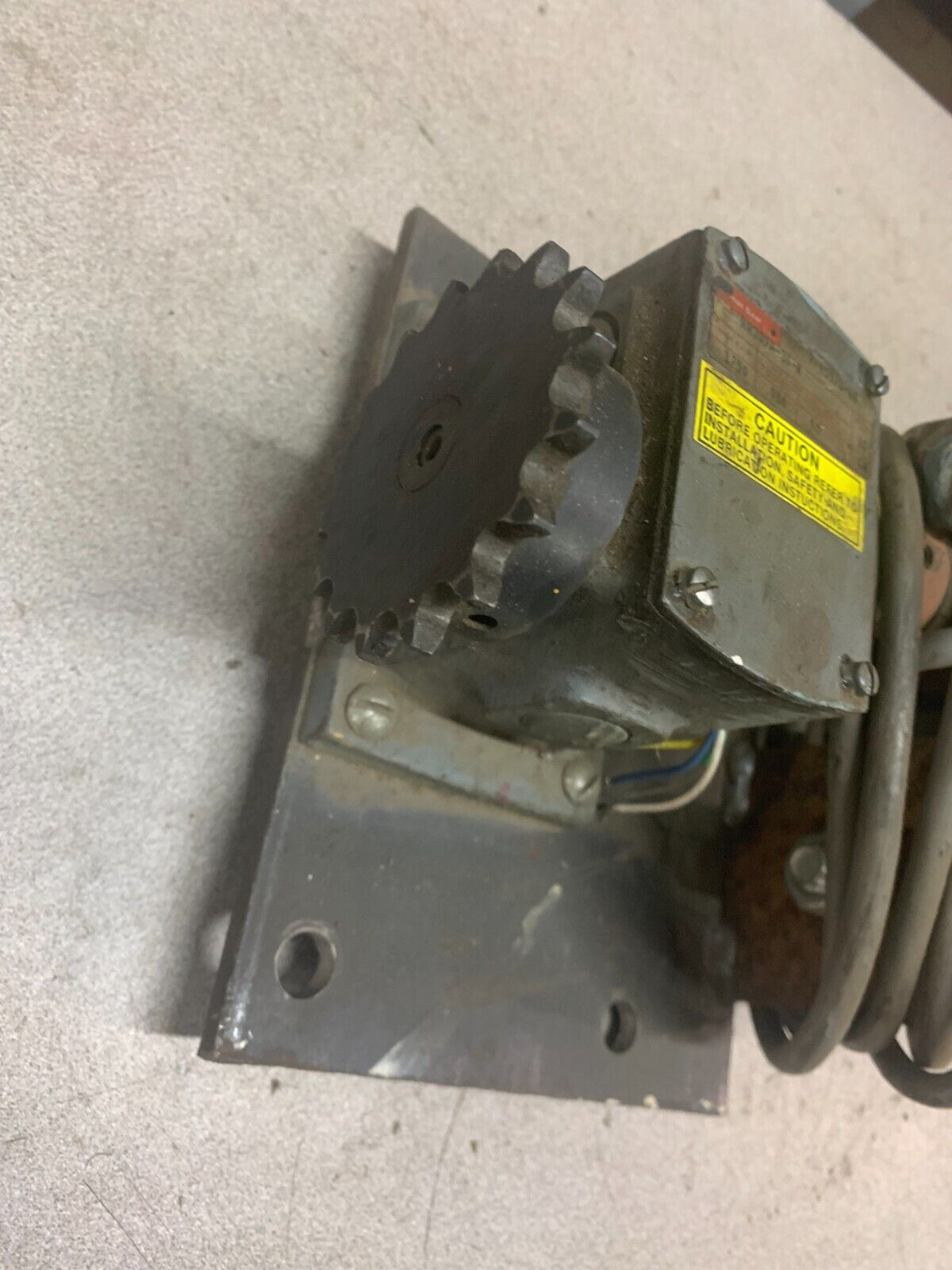 USED BOSTON GEAR REDUCER AA309A-36-K WITH ACCU-CODER 725-OC