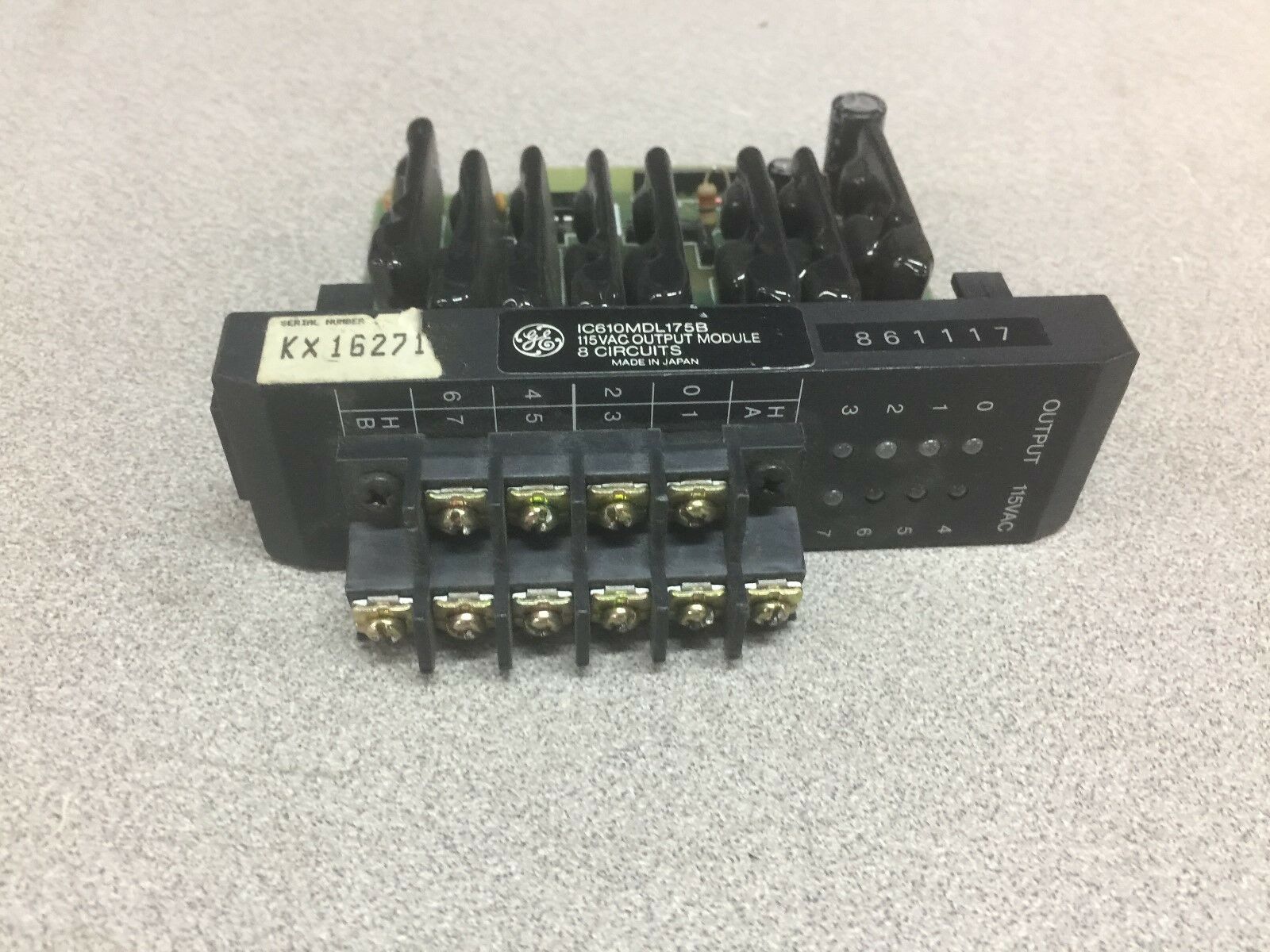 USED GE FANUC 115VAC 8PT OUTPUT MODULE IC610MDL175B