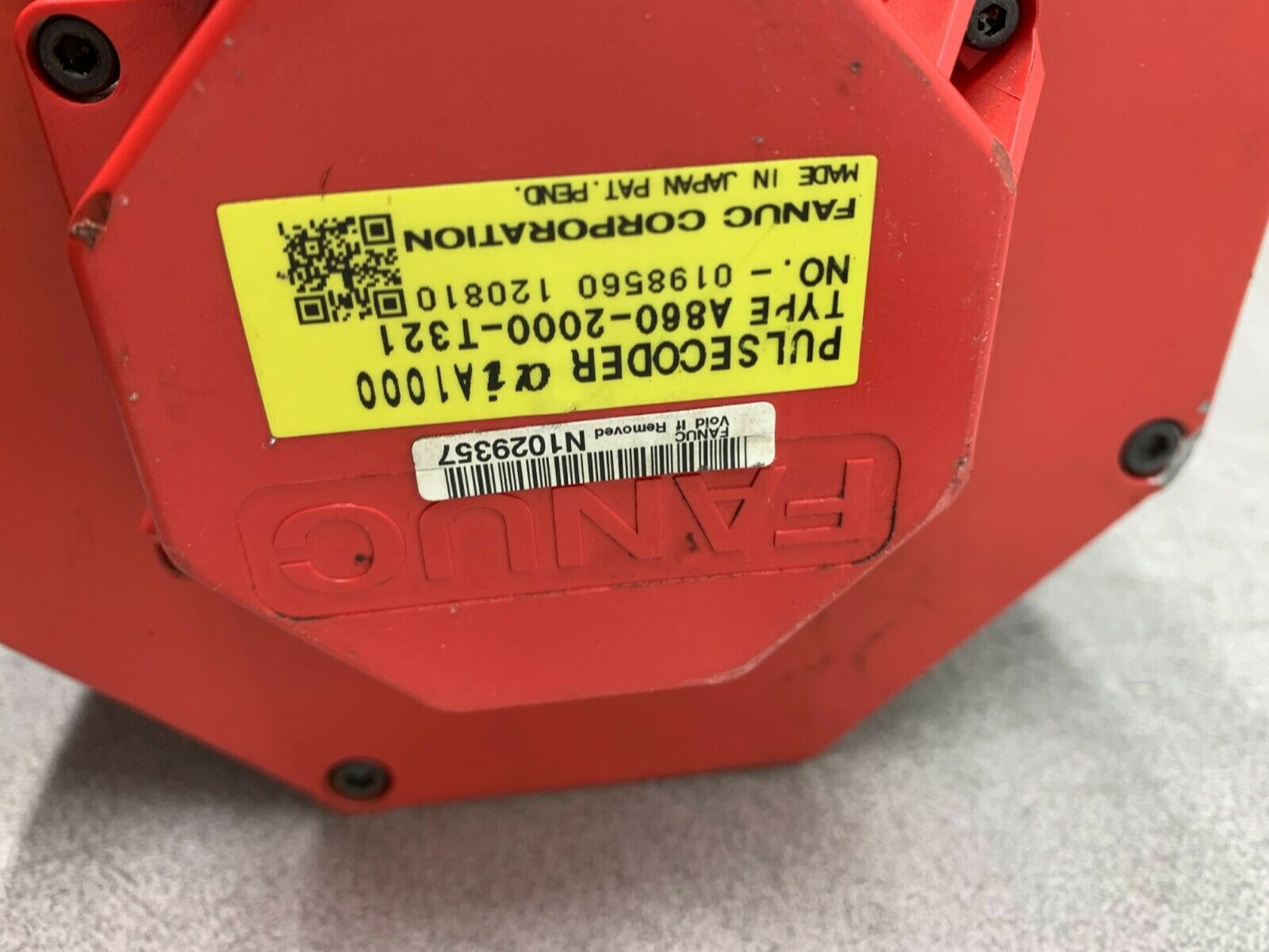 USED FANUC AC SERVO MOTOR A06B-0266-B200 #011-R