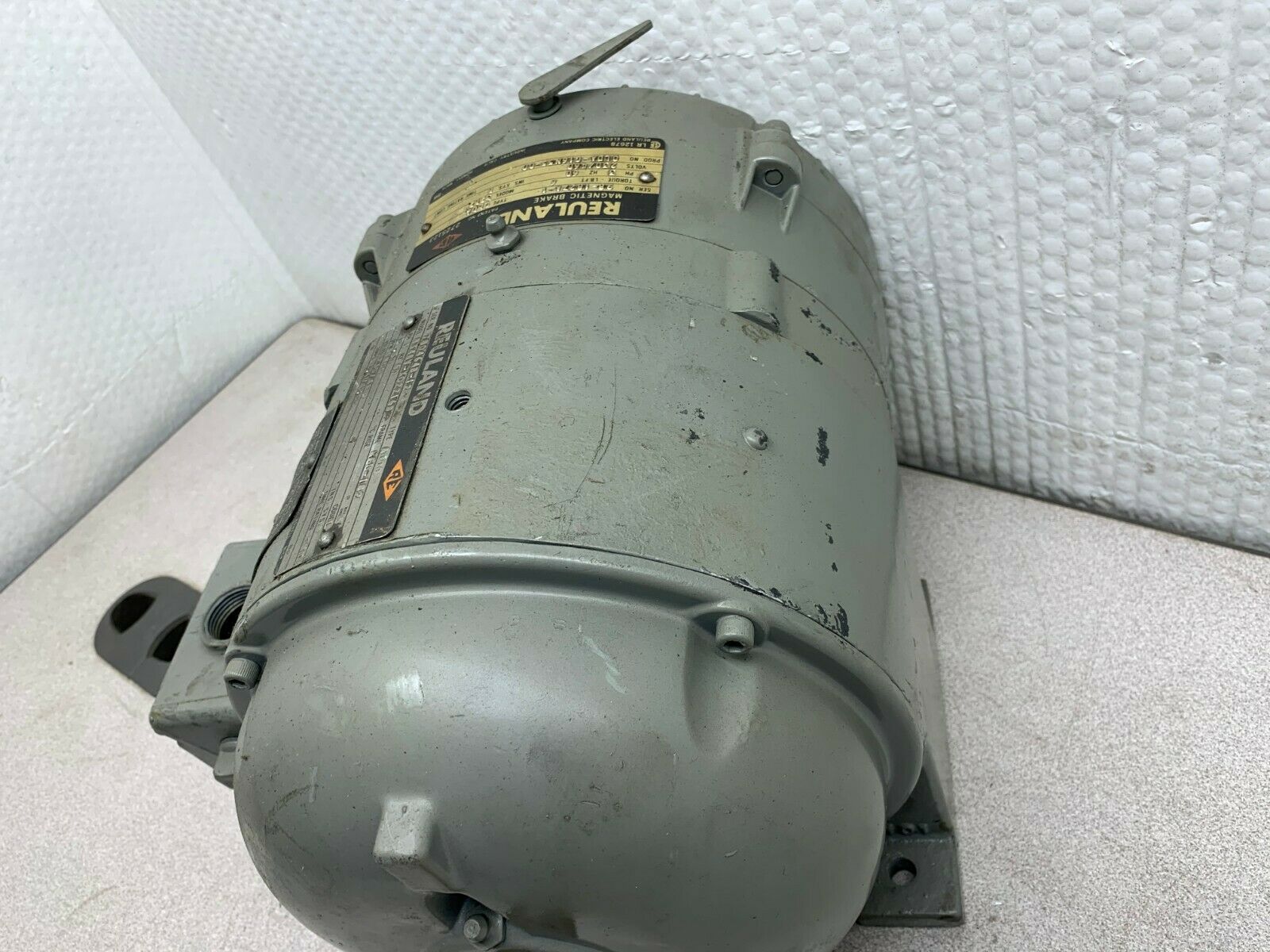 USED REULAND .50HP 1800RPM MOTOR 8348V-XC2216B WITH MAGNETIC BRAKE OLDA 32B2