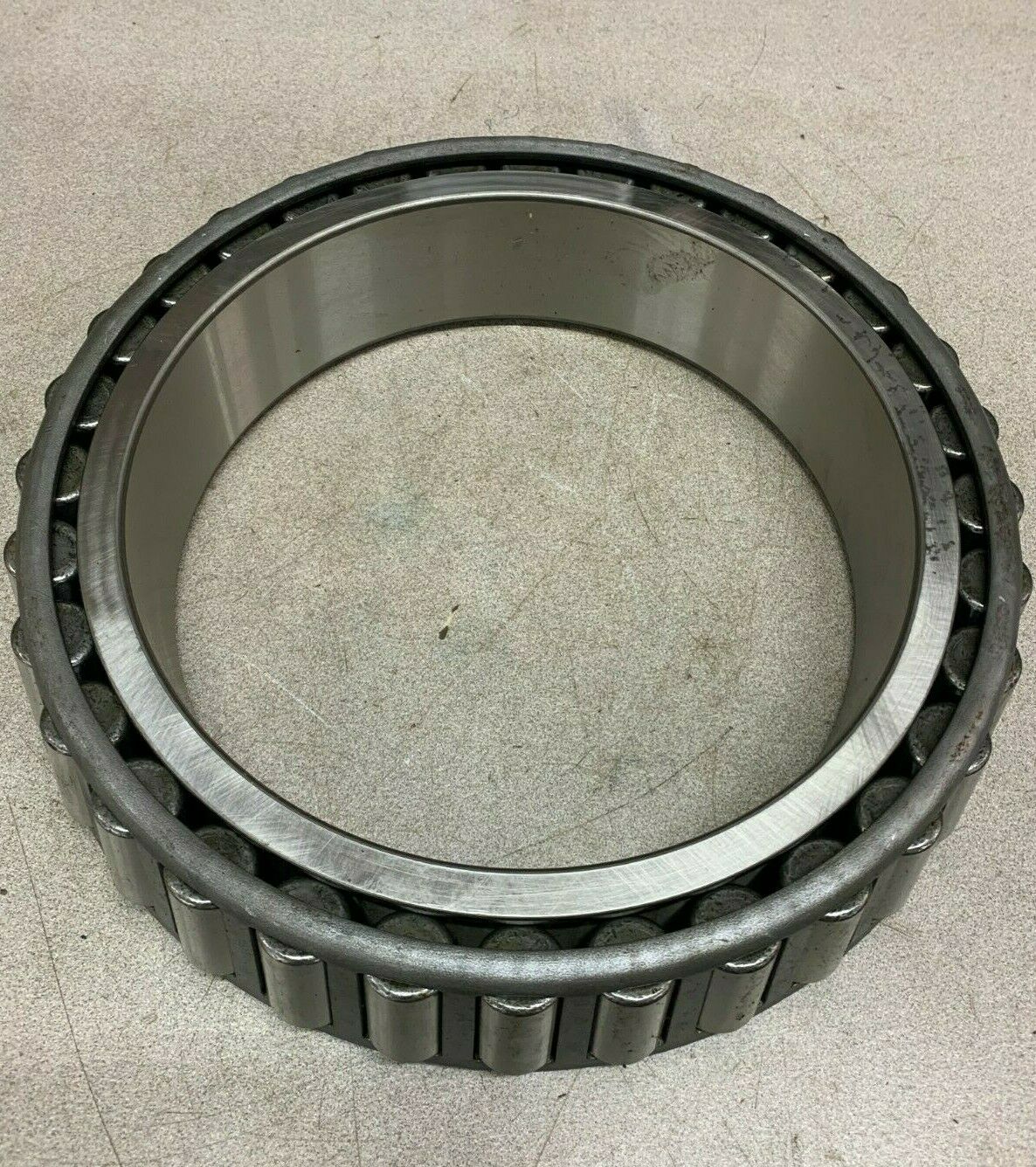 NEW NO BOX TIMKEN TAPERED ROLLER BEARING M246942