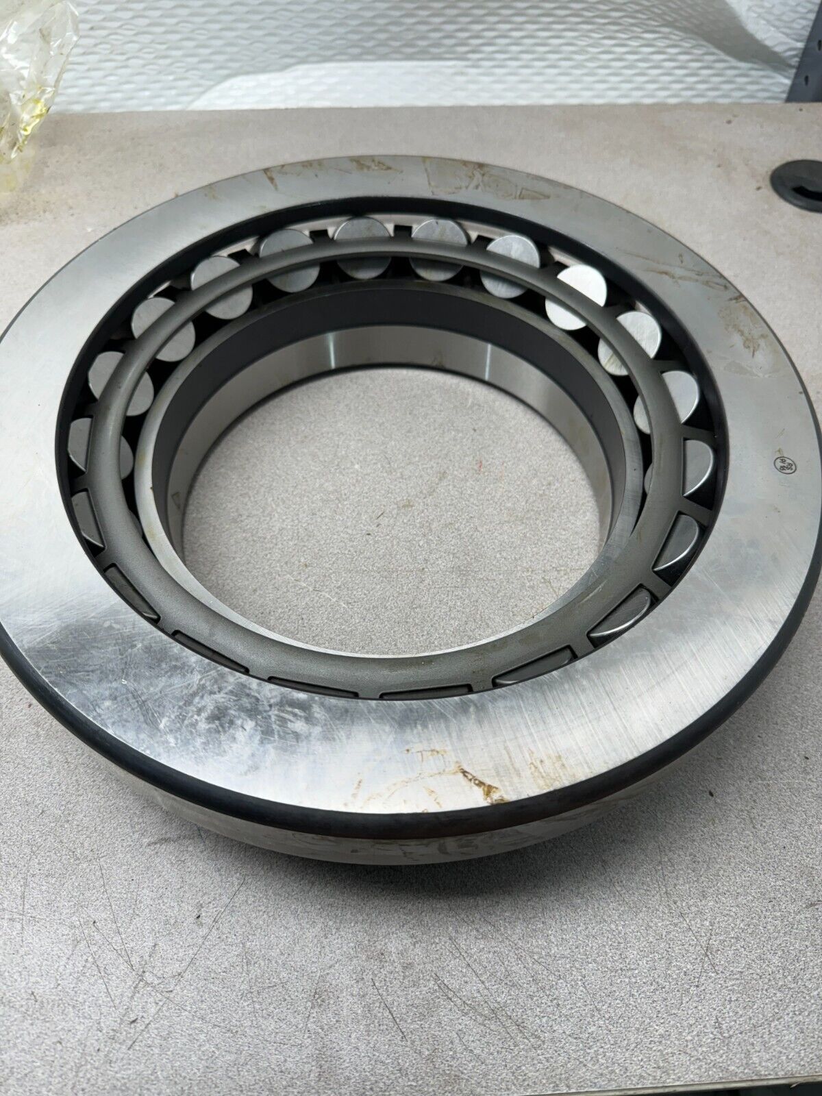 NEW SURPLUS FAG SPHERICAL ROLLER THRUST BEARING 29340E