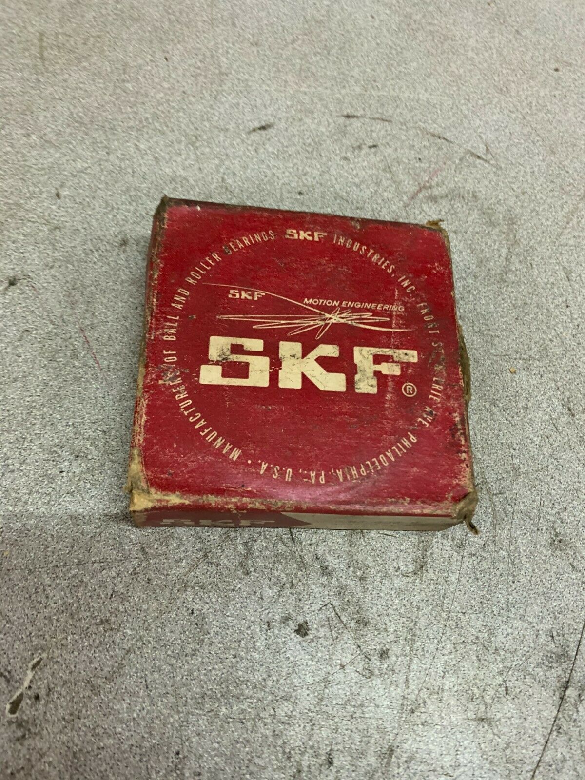 NEW IN BOX SKF BEARING NJ 303 M