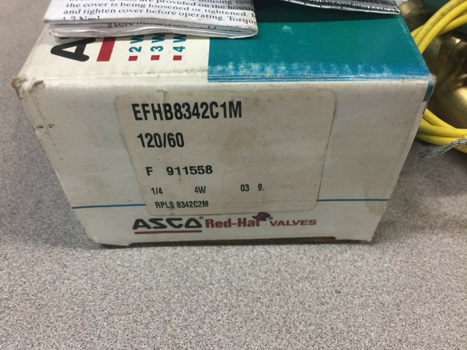 NEW IN BOX ASCO 1/4"NPT 120VAC 0.5-125 PSIG SOLENOID VALVE EFHB8342C1M