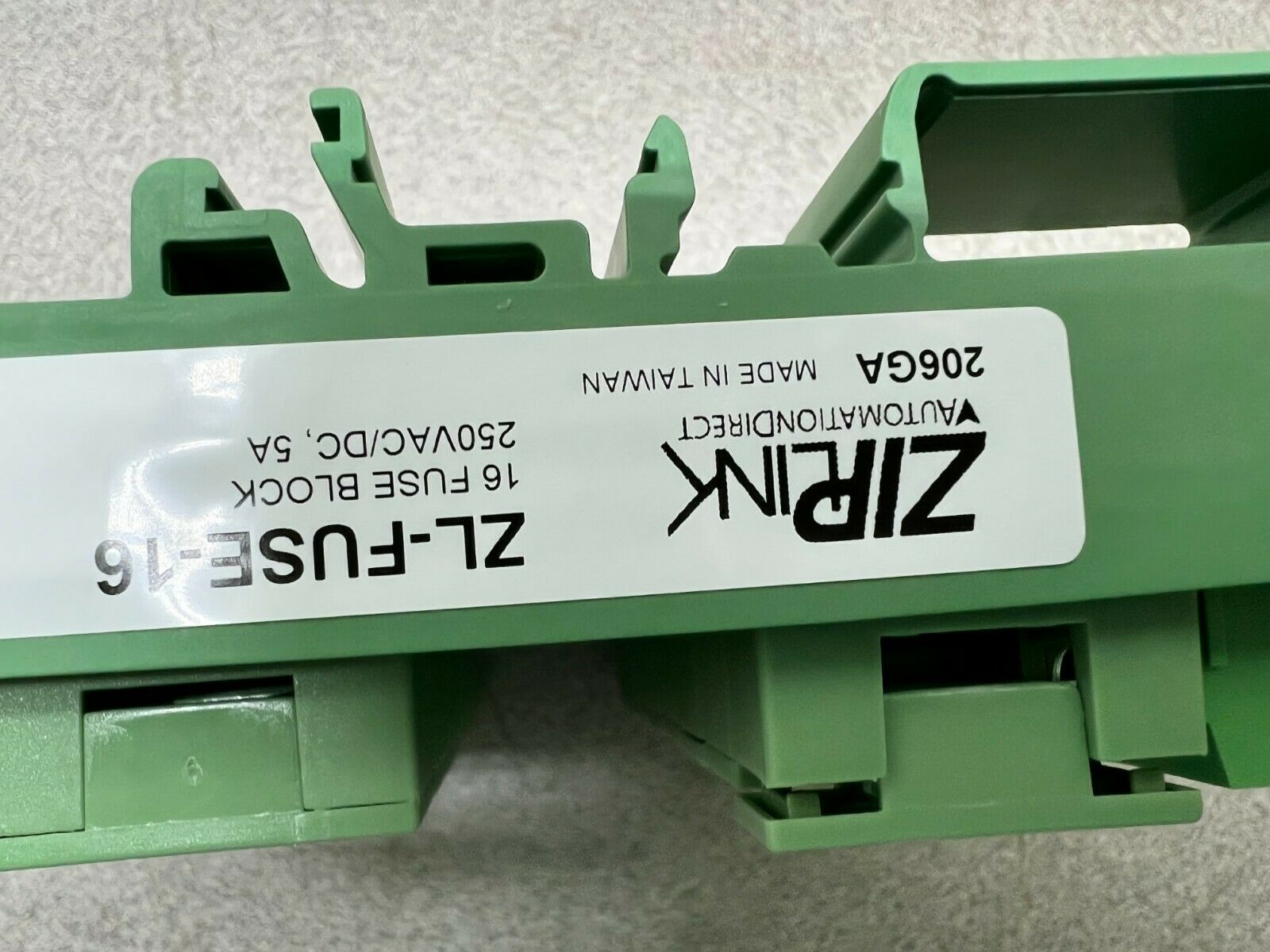 NEW IN BOX ZIPLINK 206GA FUSE BLOCK ZL-FUSE-16
