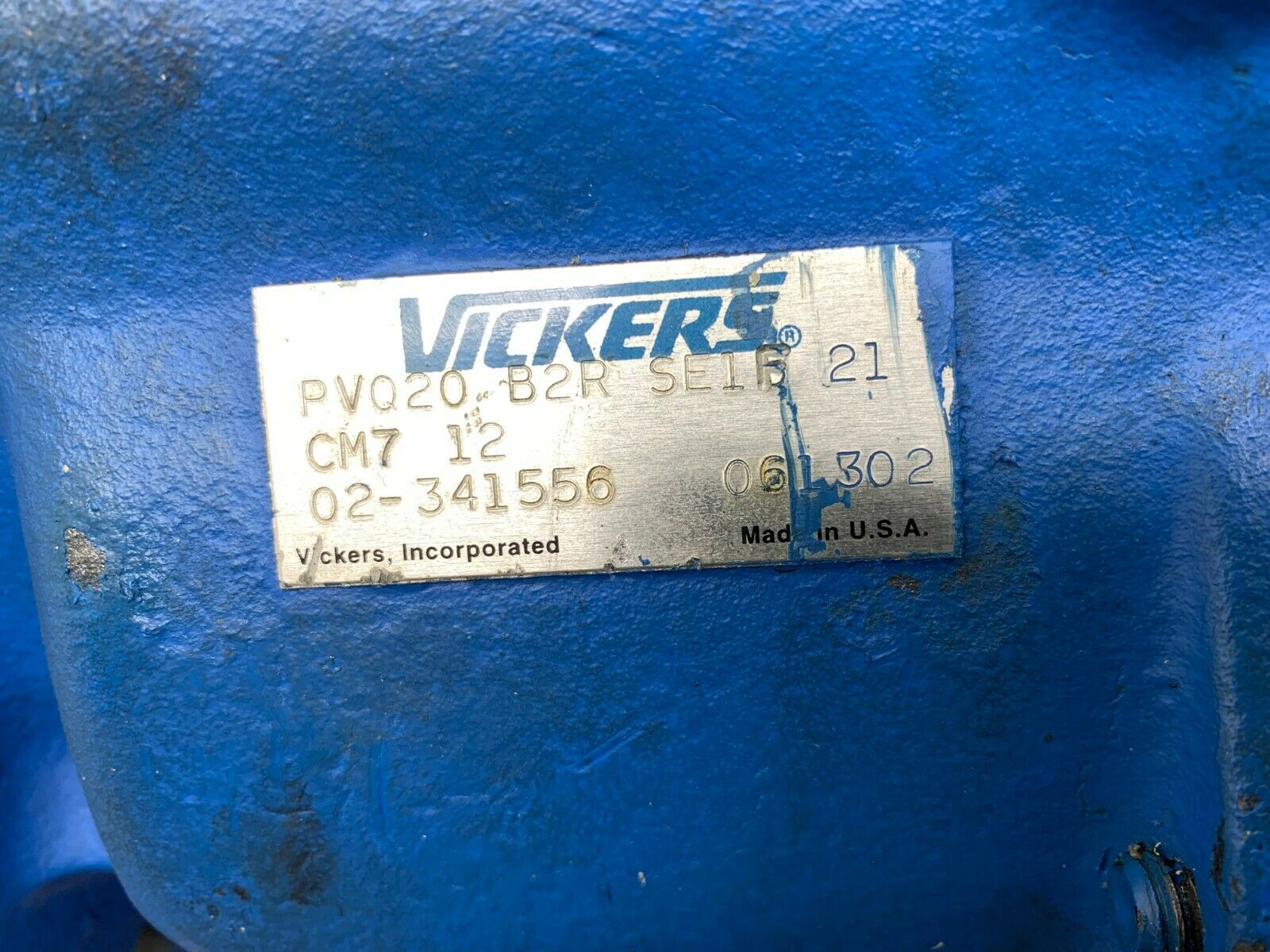 NEW NO BOX VICKERS 02-341556 HYDRAULIC PUMP PVQ20 B2R SE1F 21 CM7 12