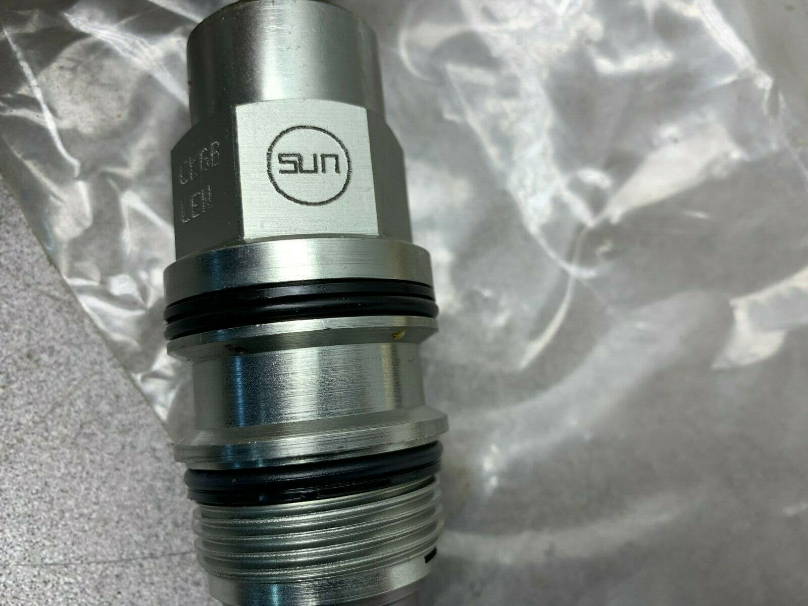 NEW SUN HYDRAULICS CKGB LEN CARTRIDGE VALVE 0AT0