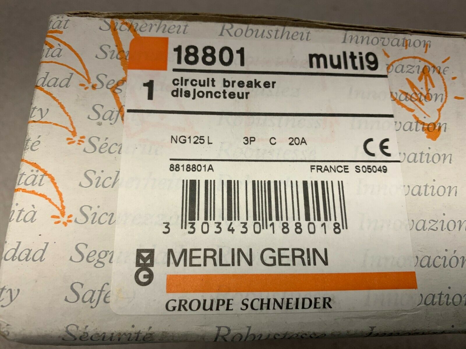 NEW IN BOX MERLIN GERIN CIRCUIT BREAKER 18801