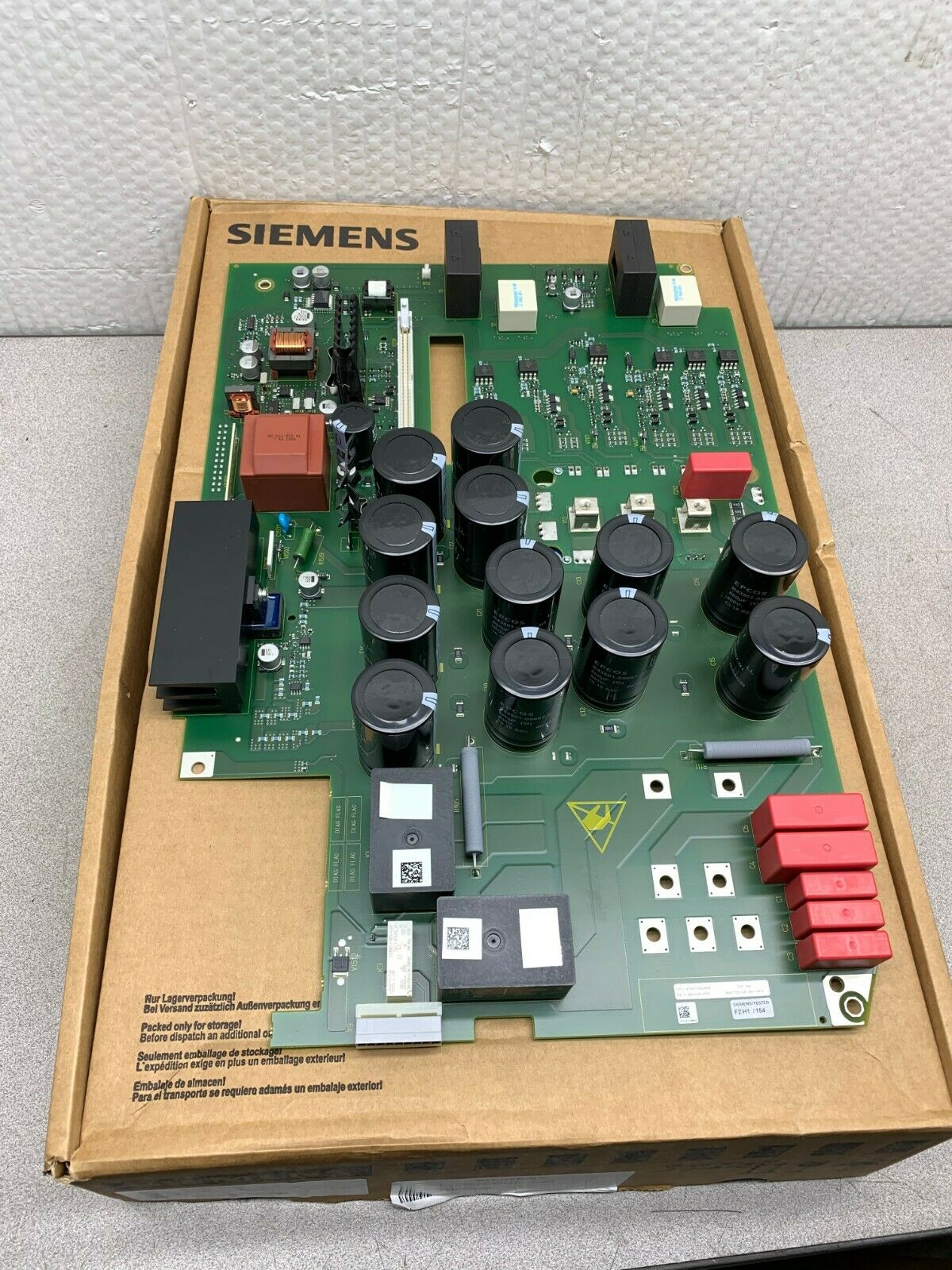 NEW IN BOX SIEMENS MASTERDRIVE SIMOVERT POWER OUTPUT MODULE 6SE7023-4EC84-1HF3