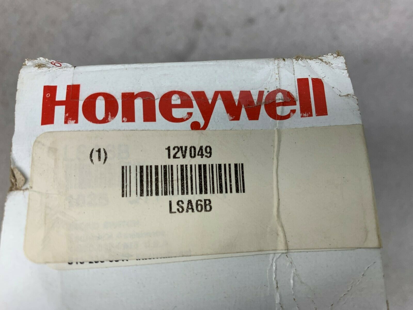 NEW IN BOX HONEYWELL SWITCH 12V049