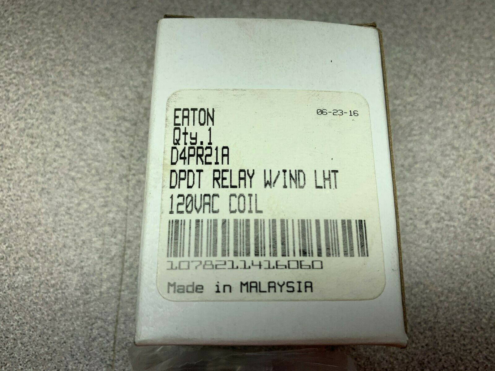 LOT OF 2 NEW IN BOX EATON RELAY D4PR21A