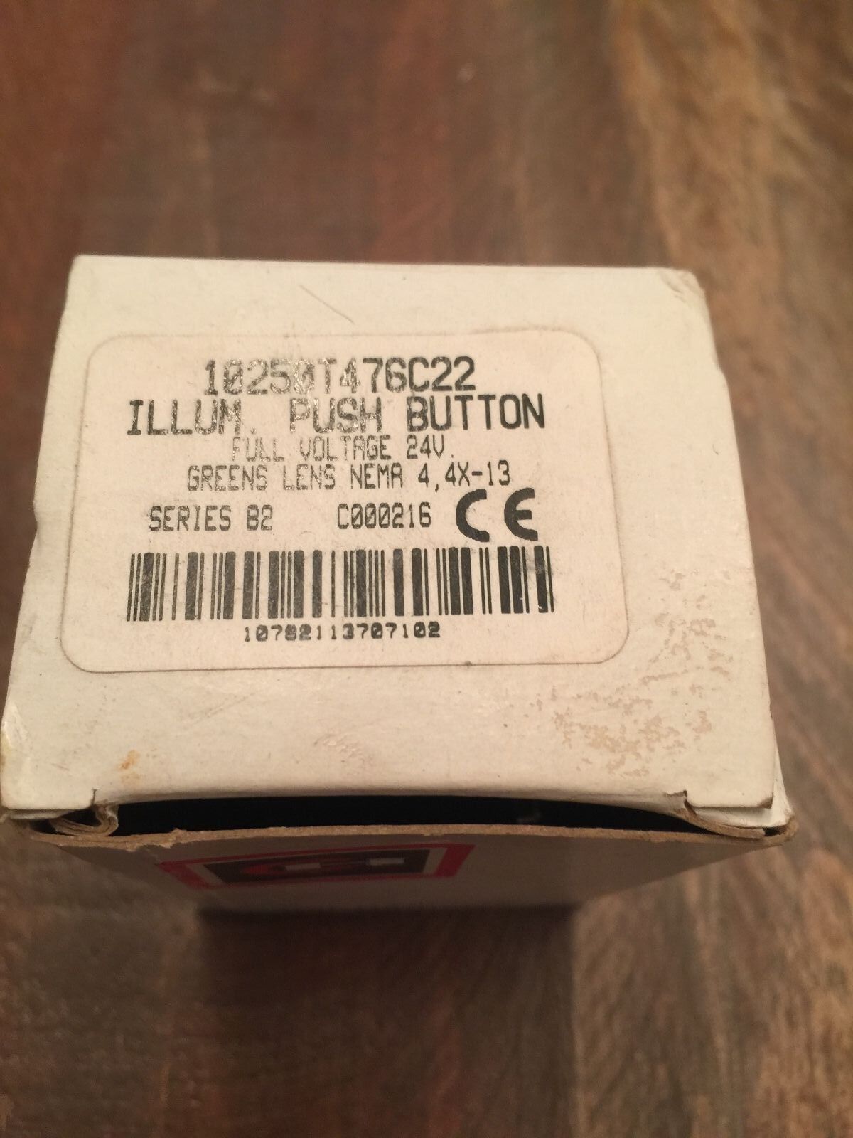 NEW IN BOX CUTLER HAMMER PUSH BUTTON 10250T476C22 SER. B2