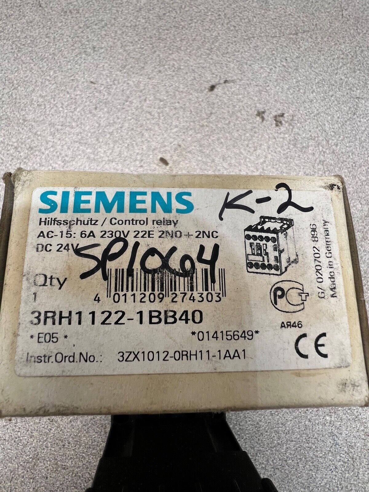 NEW IN BOX SIEMENS CONTROL RELAY 3RH1122-1BB40