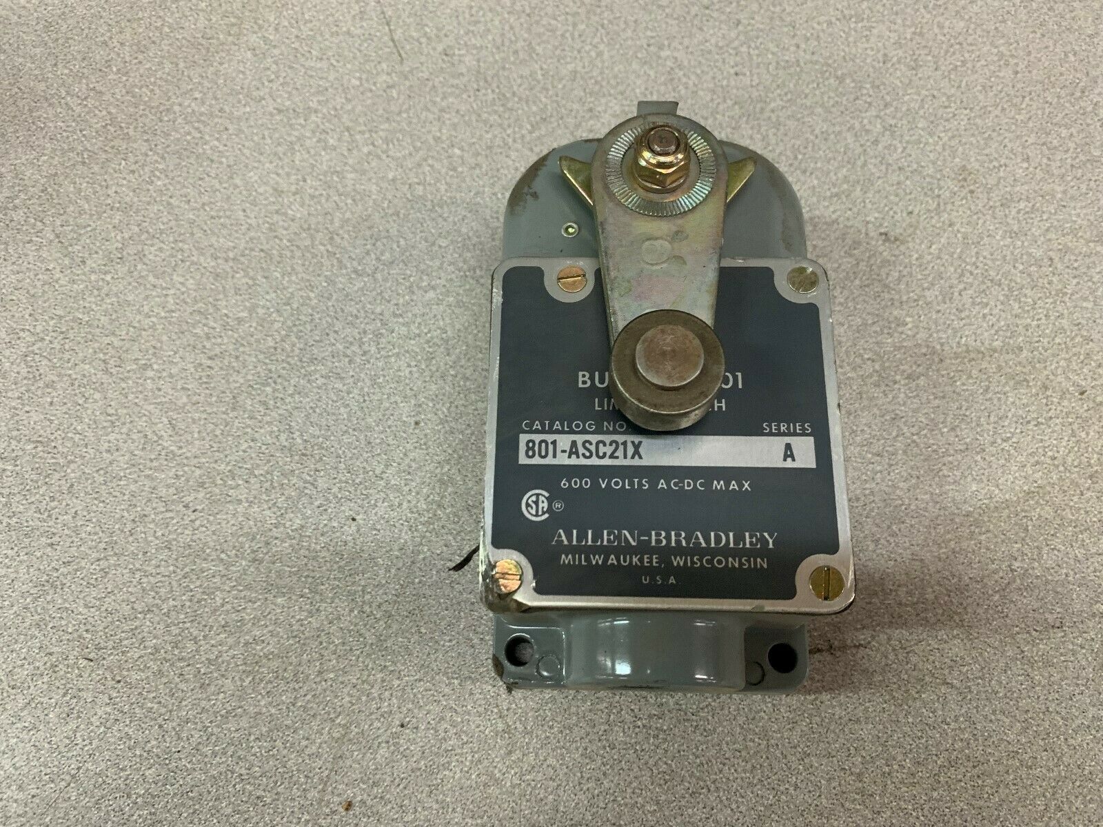 NEW NO BOX ALLEN BRADLEY LIMIT SWITCH 801-ASSC21X