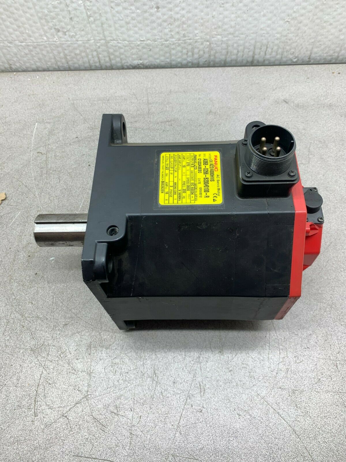 USED FANUC AC SERVO MOTOR A06B-0266-B200 #011-R