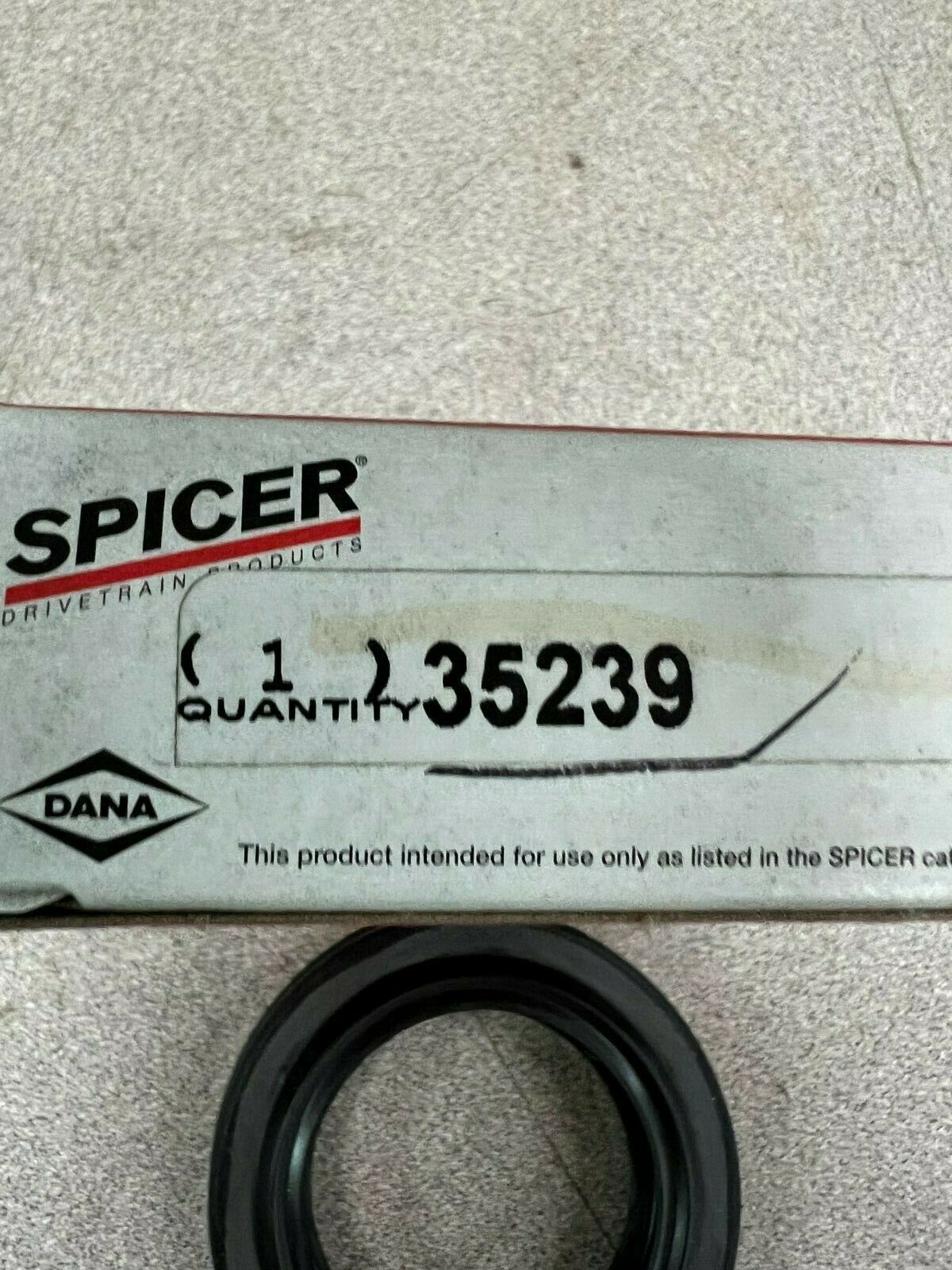 LOT OF 4 NEW IN BOX SPICER OILSEAL 35239