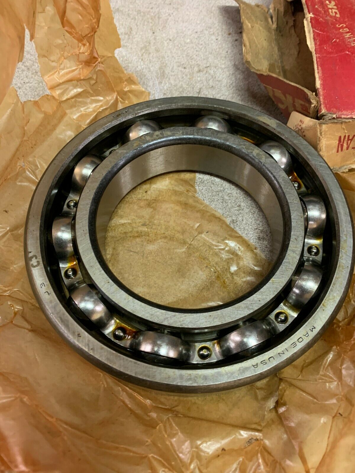 NEW SKF SINGLE ROW BALL BEARING 6216 J/C3