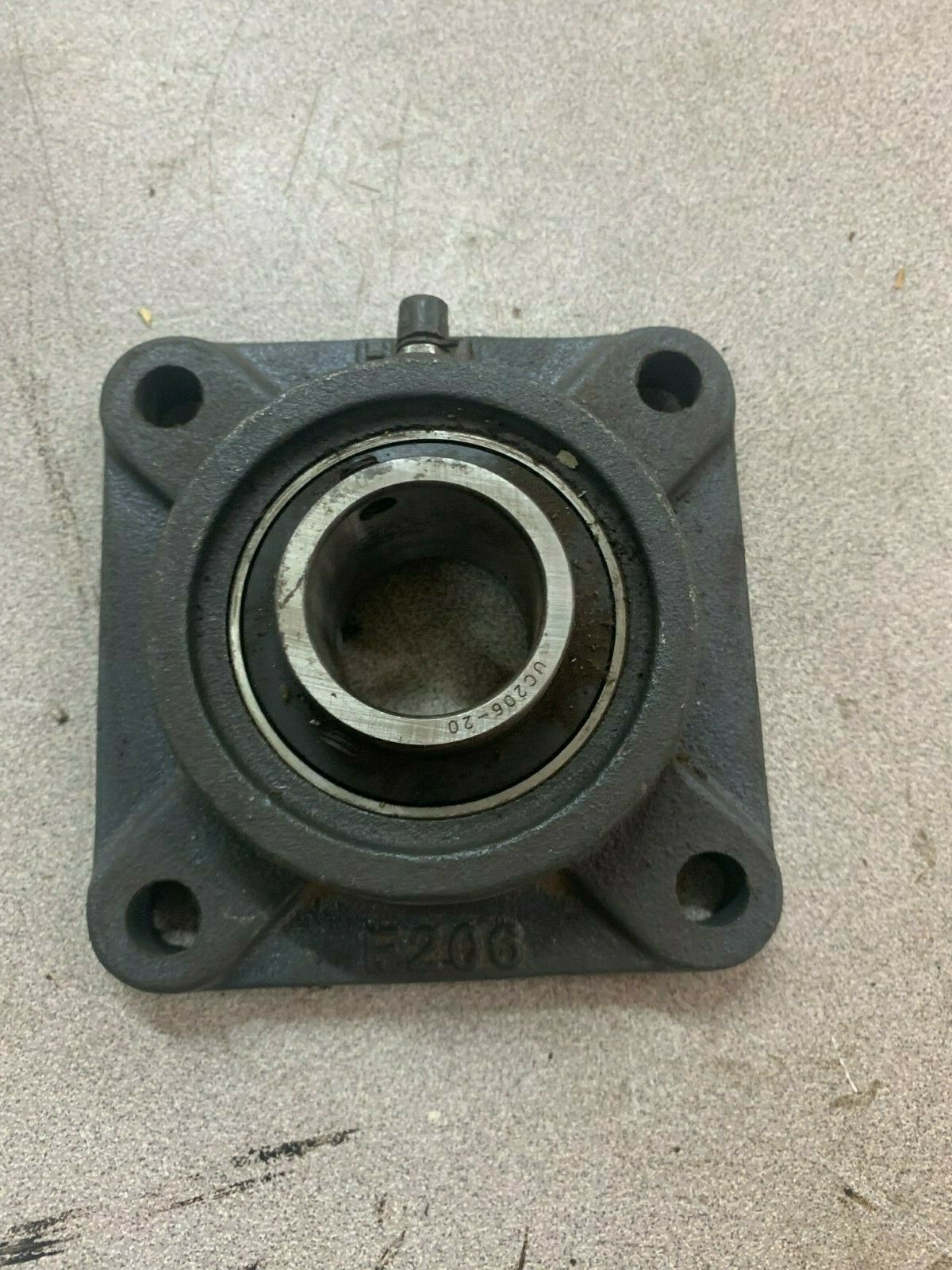 NEW HLU F206 4-BOLT FLANGE BEARING 1-1/4" BORE UC206-20