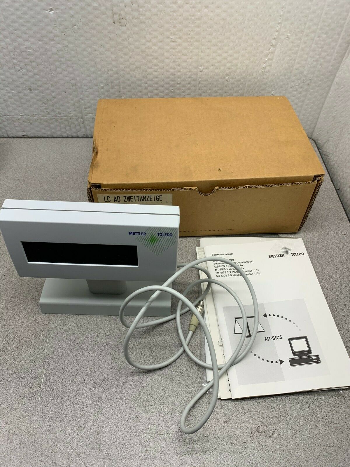 NEW IN BOX METTLER TOLEDO LC-AD ZWEITANZEIGE SCALE INTERFACE FNR 229140