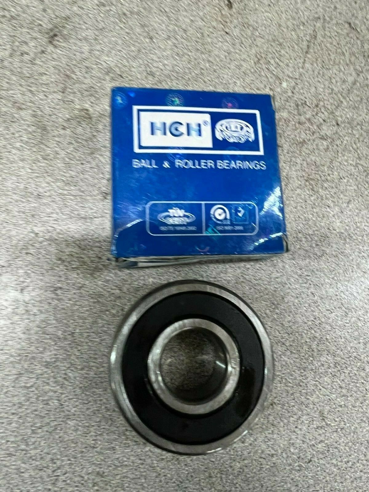 LOT OF 5 NEW IN BOX HCH BALL BEARING 6304 2RS C3