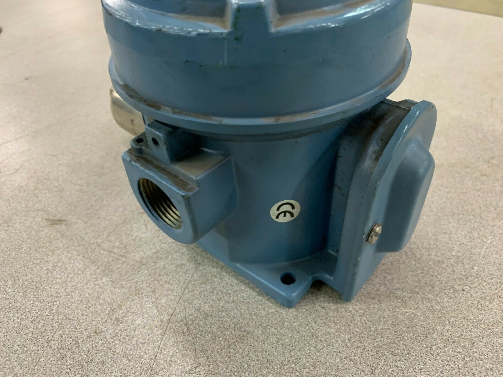 NEW NO BOX UNITED ELECTRIC PRESSURE SWITCH H122-146