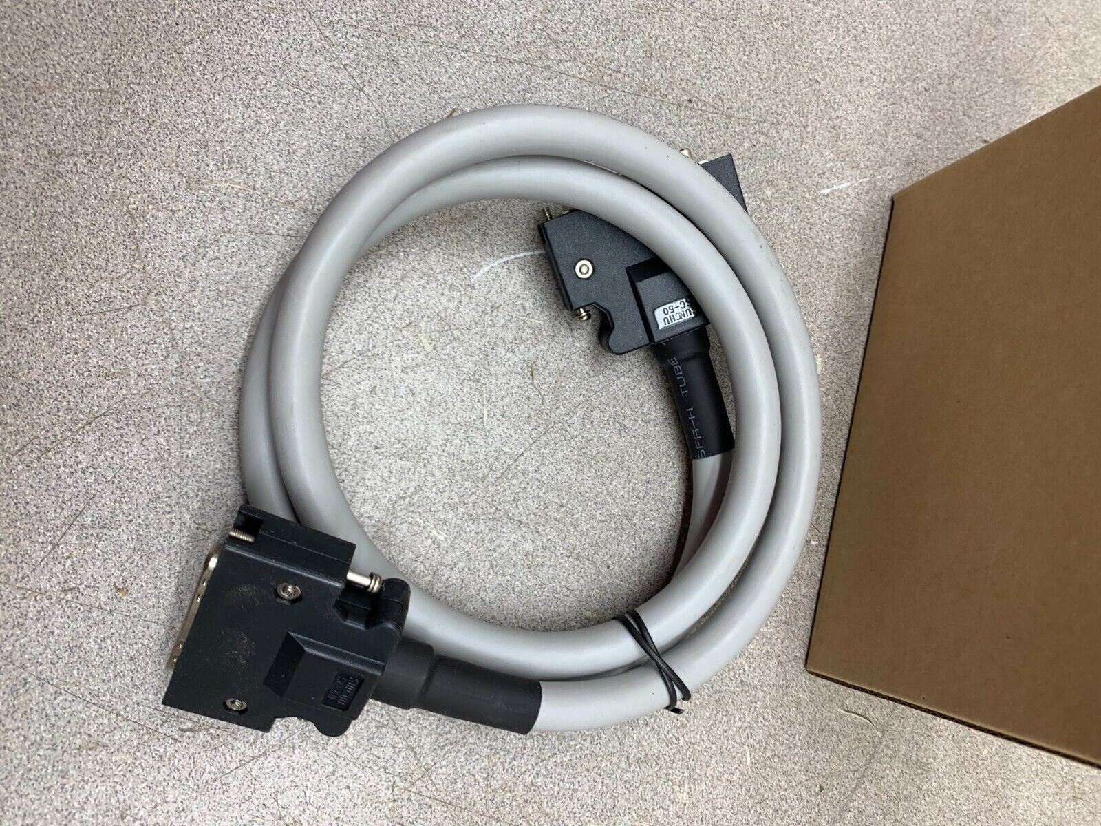 NEW IN BOX YASKAWA CABLE A1SC10B