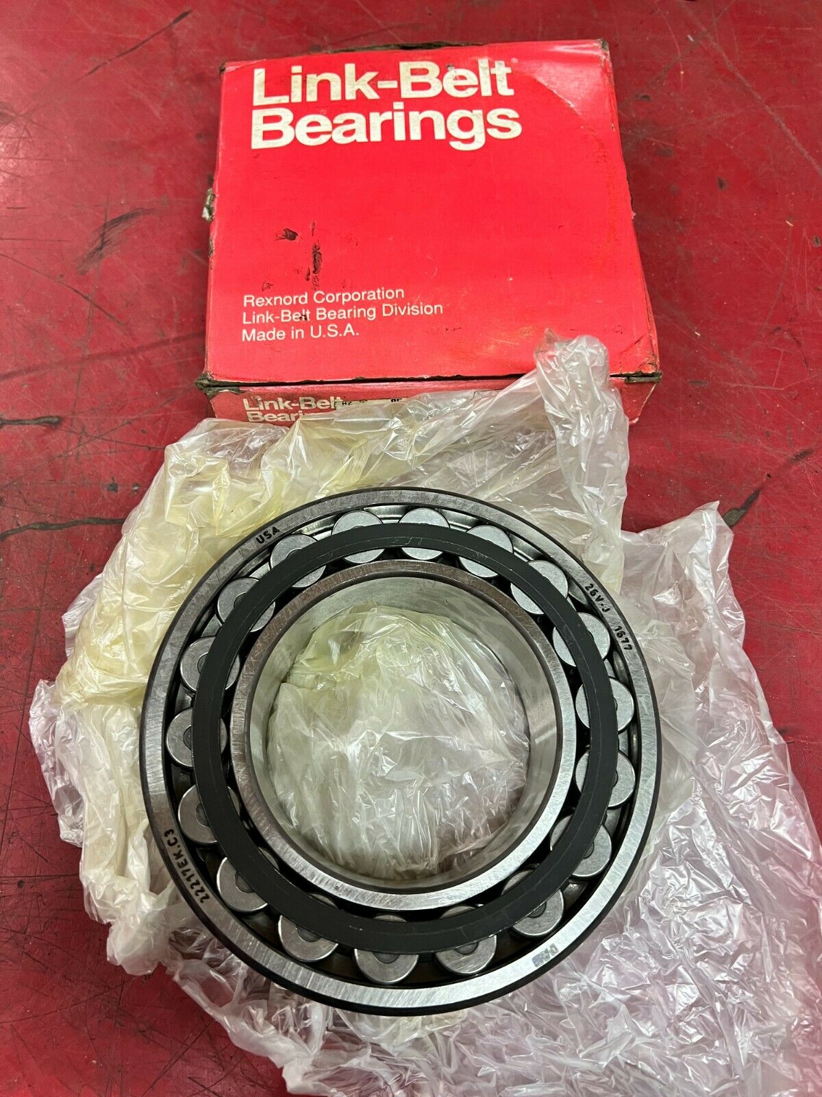 NEW IN BOX LINKBELT 22217EK.C3 ROLLER BEARING 22217LBK/W33/C3