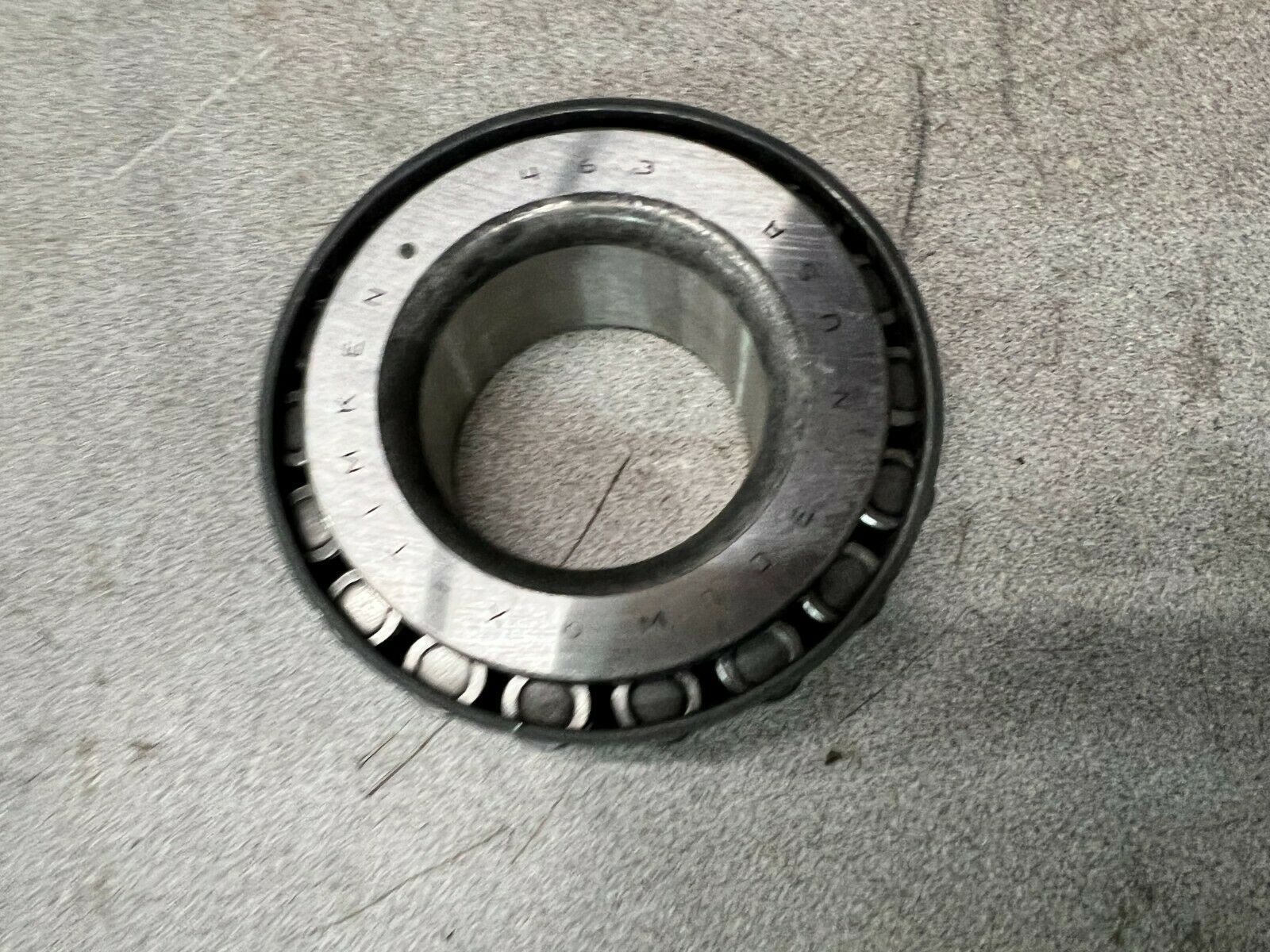 NEW IN BOX TIMKEN ROLLER BEARING 463