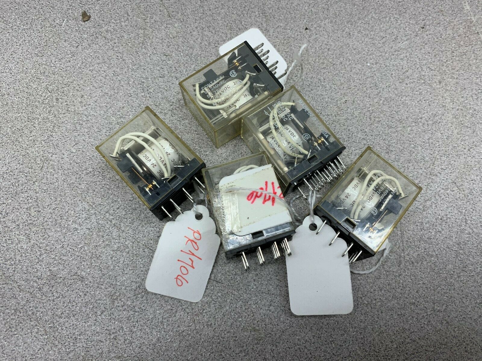 LOT OF 5 NEW NO BOX OMRON RELAY MY4