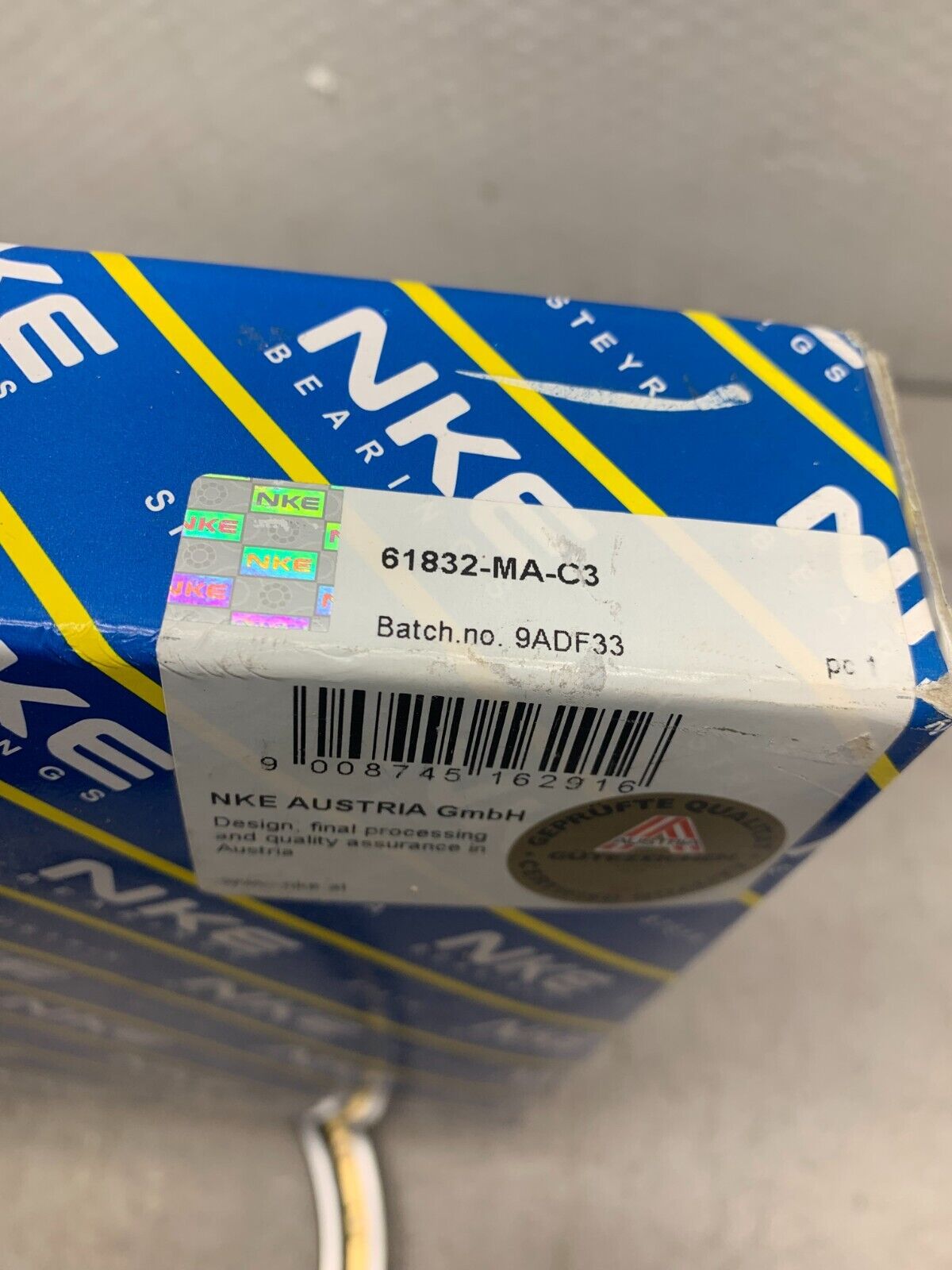 NEW IN BOX NKE 61832 MA/C3 THIN SECTION BALL BEARING 61832-MA-C3
