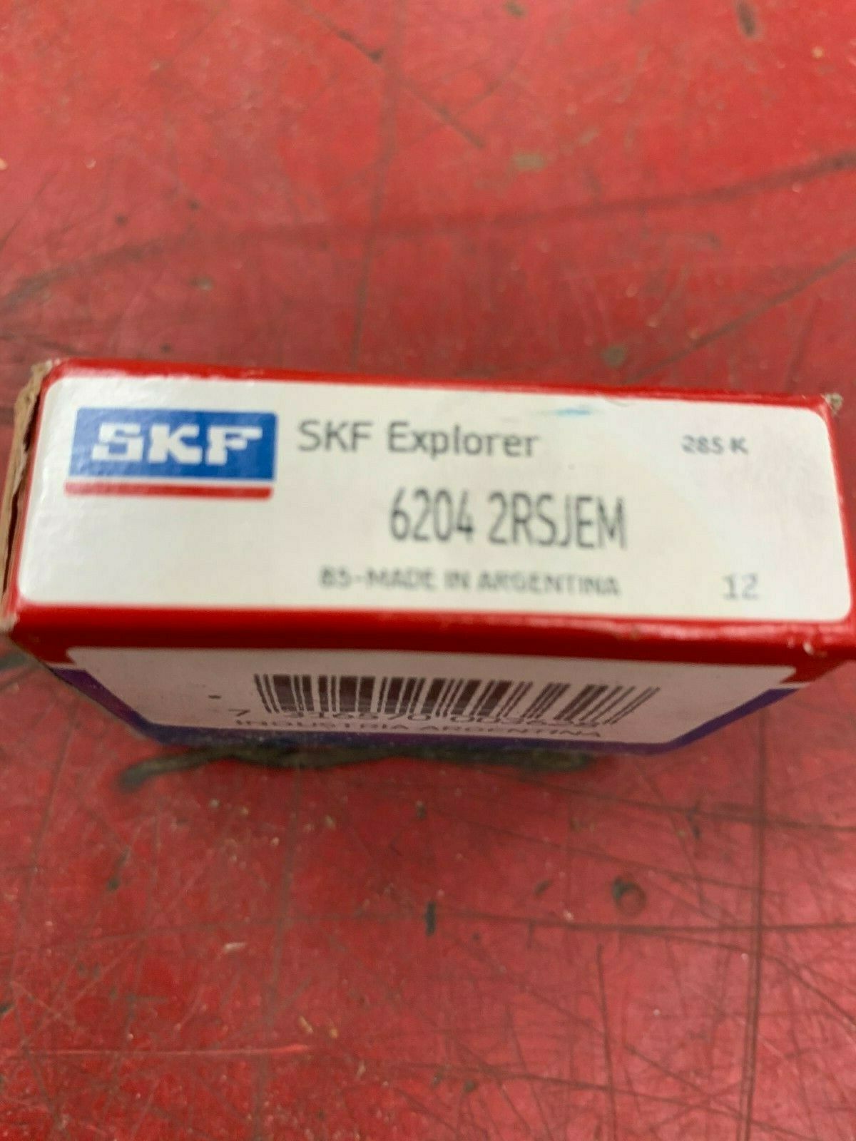 NEW IN BOX SKF BEARING 6204 2RSJEM