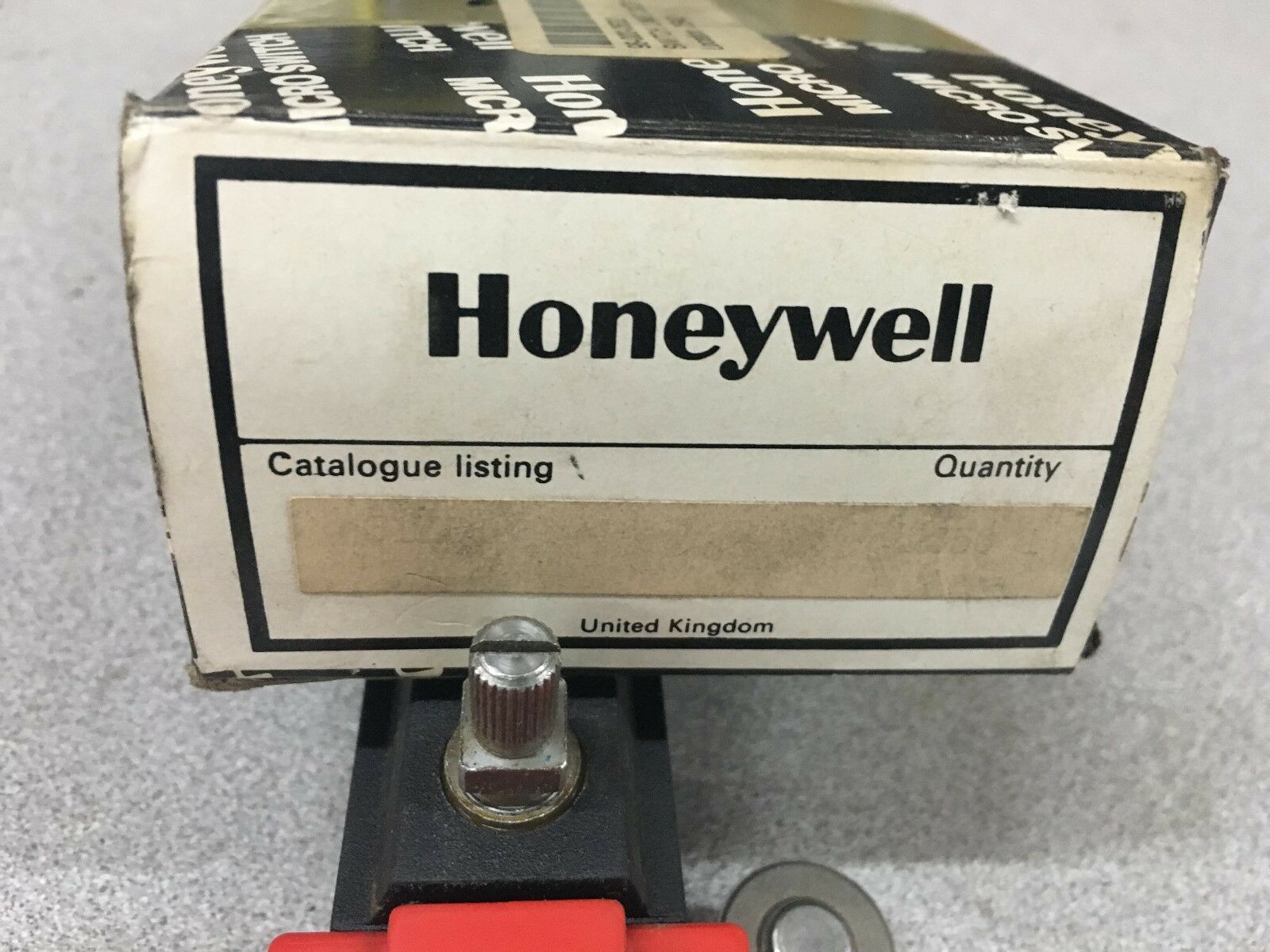 NEW IN BOX HONEYWELL MICRO SWITCH LIMIT SWITCH 31ZS1