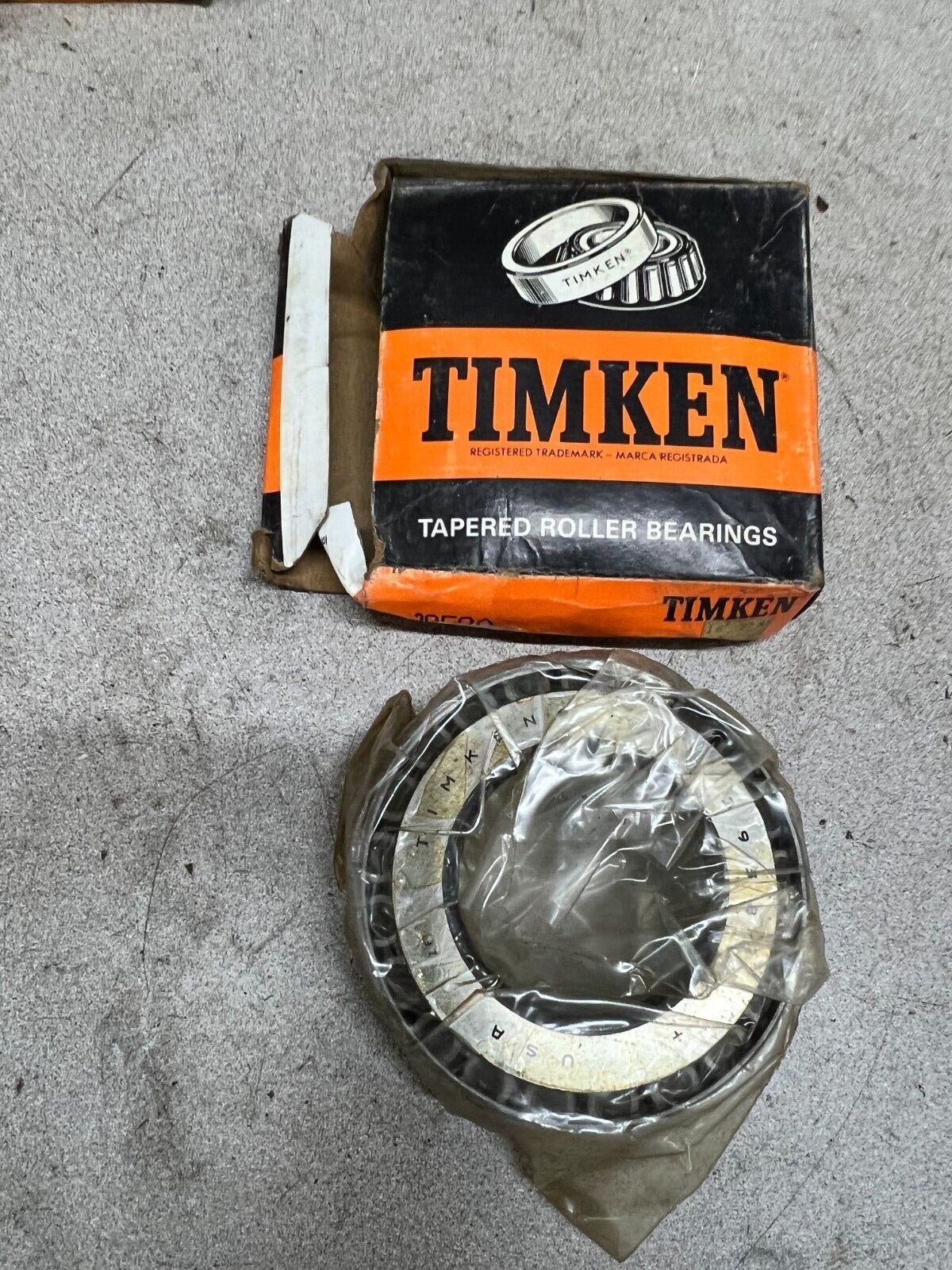 NEW IN BOX TIMKEN ROLLER BEARING 39580