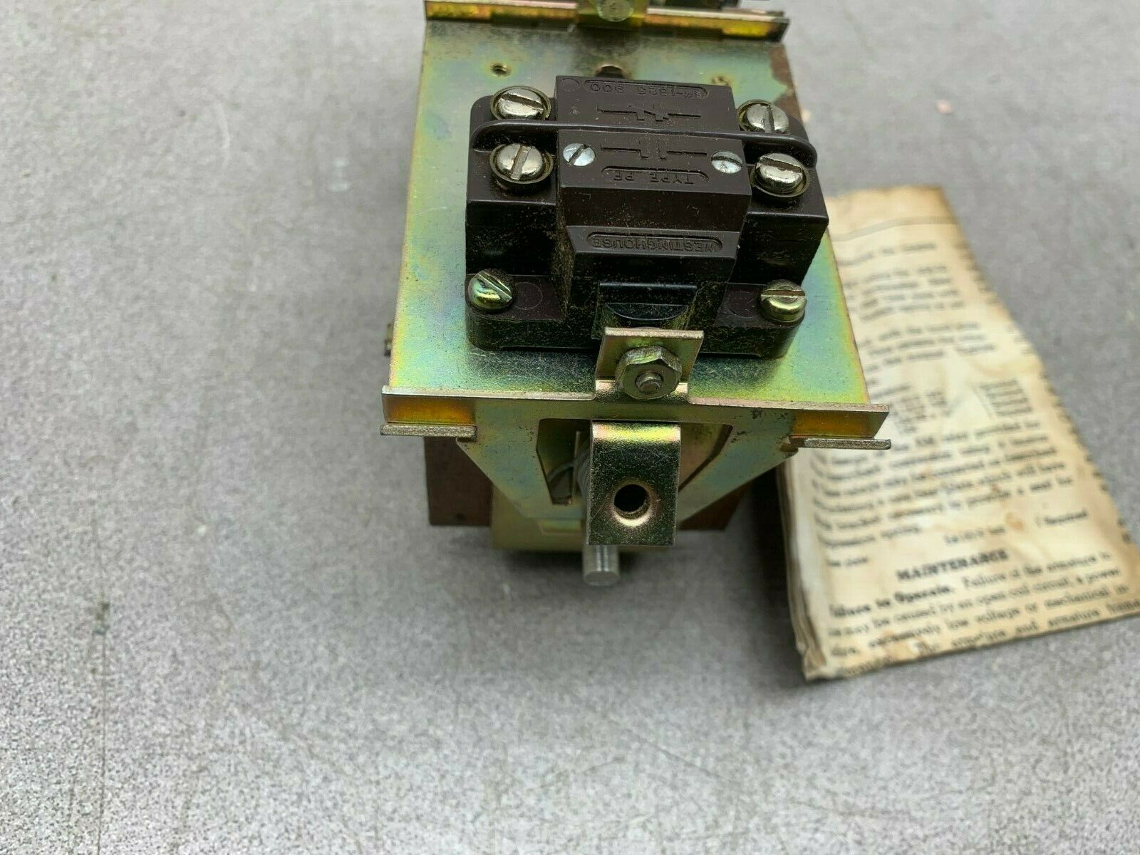 USED WESTINGHOUSE TYPE AM TIME RELAY 135A093G08