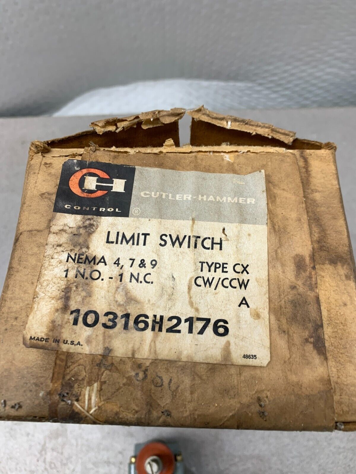 NEW CUTLER-HAMMER LIMIT SWITCH 10316H2176