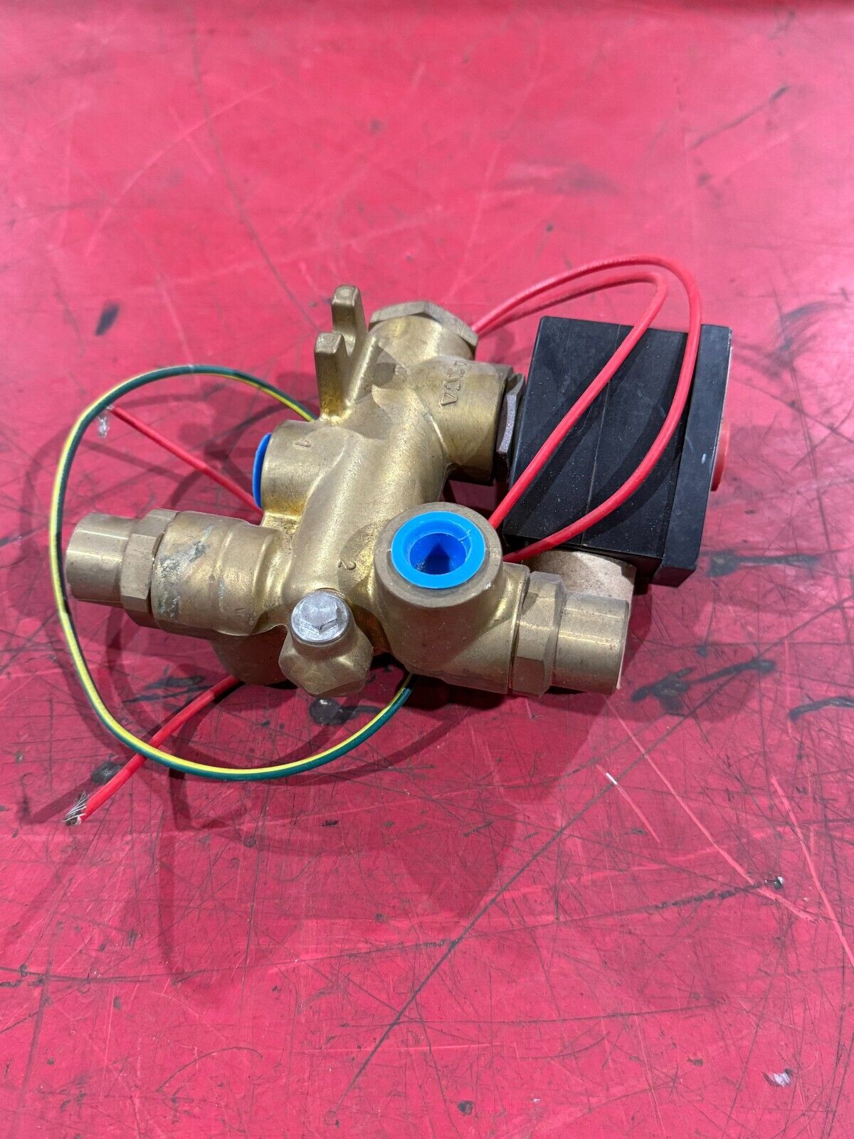 NEW ASCO RED HAT SOLENOID VALVE 3/8" PIPE 120V. COIL EF8300G064U