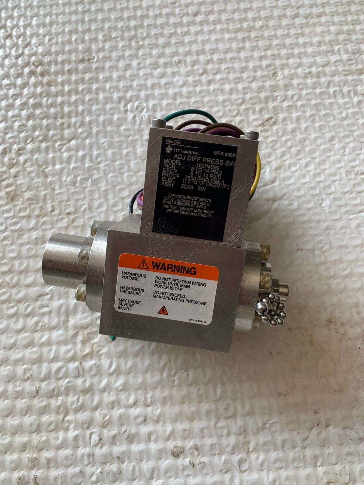 NEW NO BOX ITT NEO-DYN PRESSURE SWITCH 162P4S99