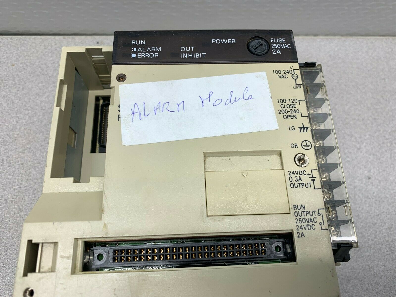 USED OMRON CPU UNIT C200H-CPU01 *CRACKED PLASTIC*