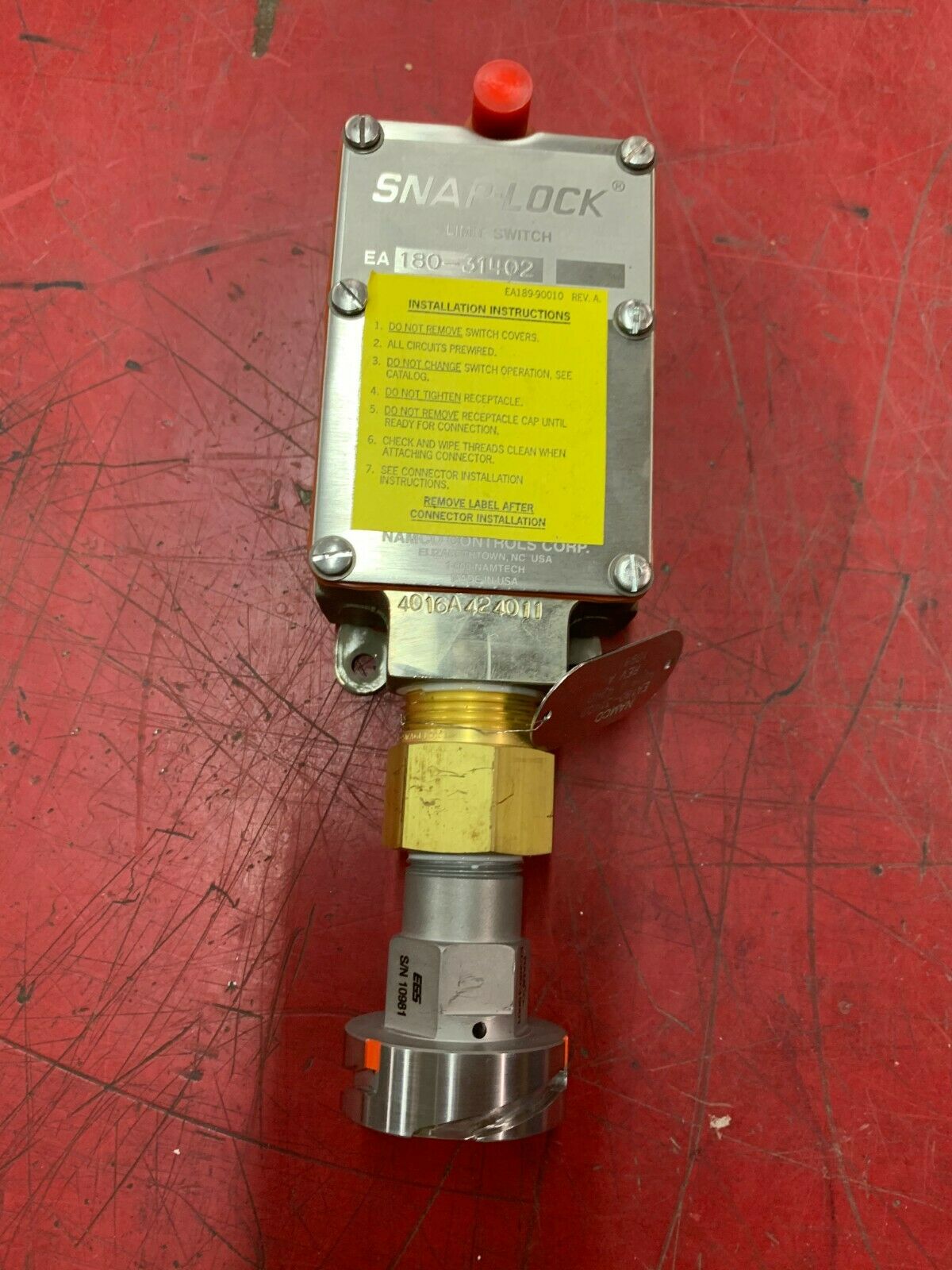 NEW NO BOX NAMCO SNAP-LOCK LIMIT SWITCH EA180-31402