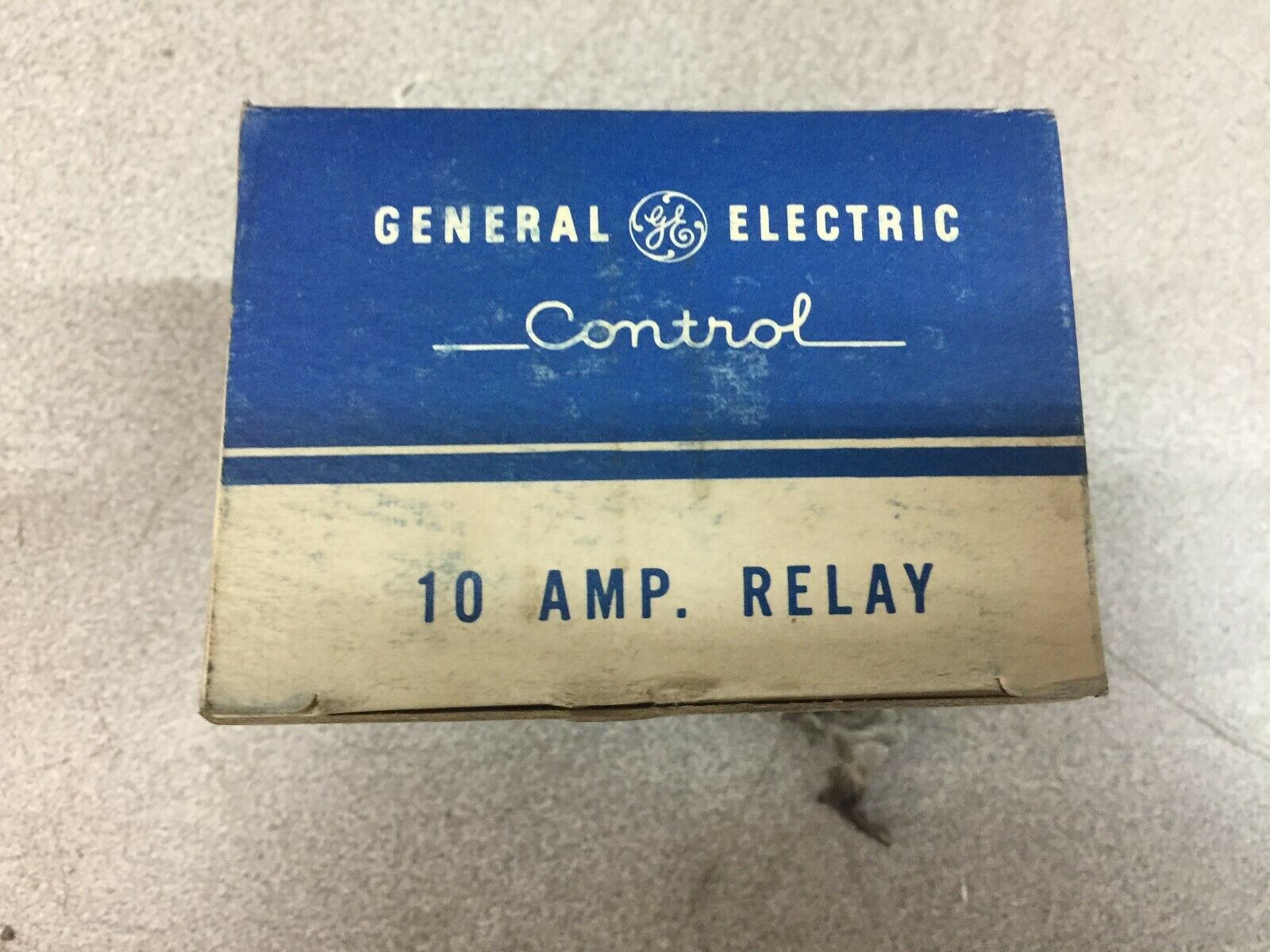 NEW IN BOX GENERAL ELECTRIC 10 AMP 2 POLE 6 VAC COIL RELAY CR2790E100A27