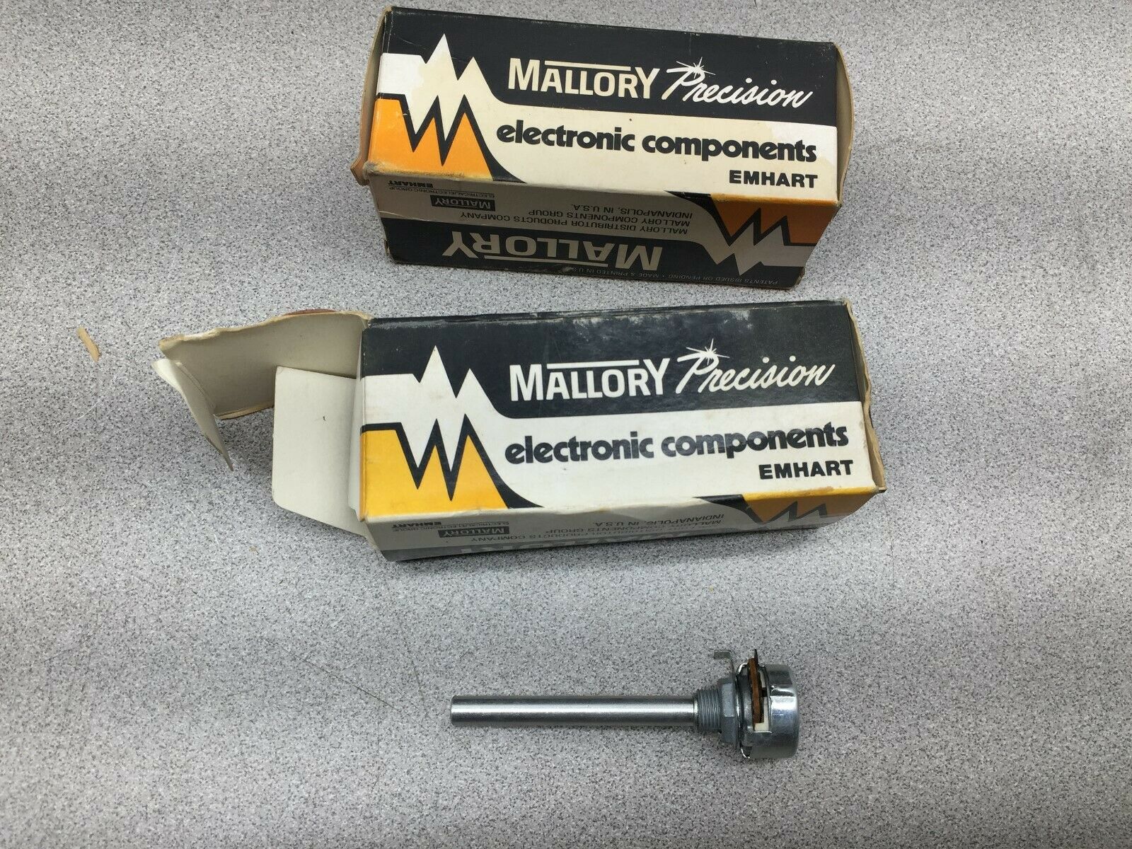 NEW IN BOX LOT OF 2 MALLORY 1.5K OHM 5 WATT POTENTIOMETER VW-1.5K