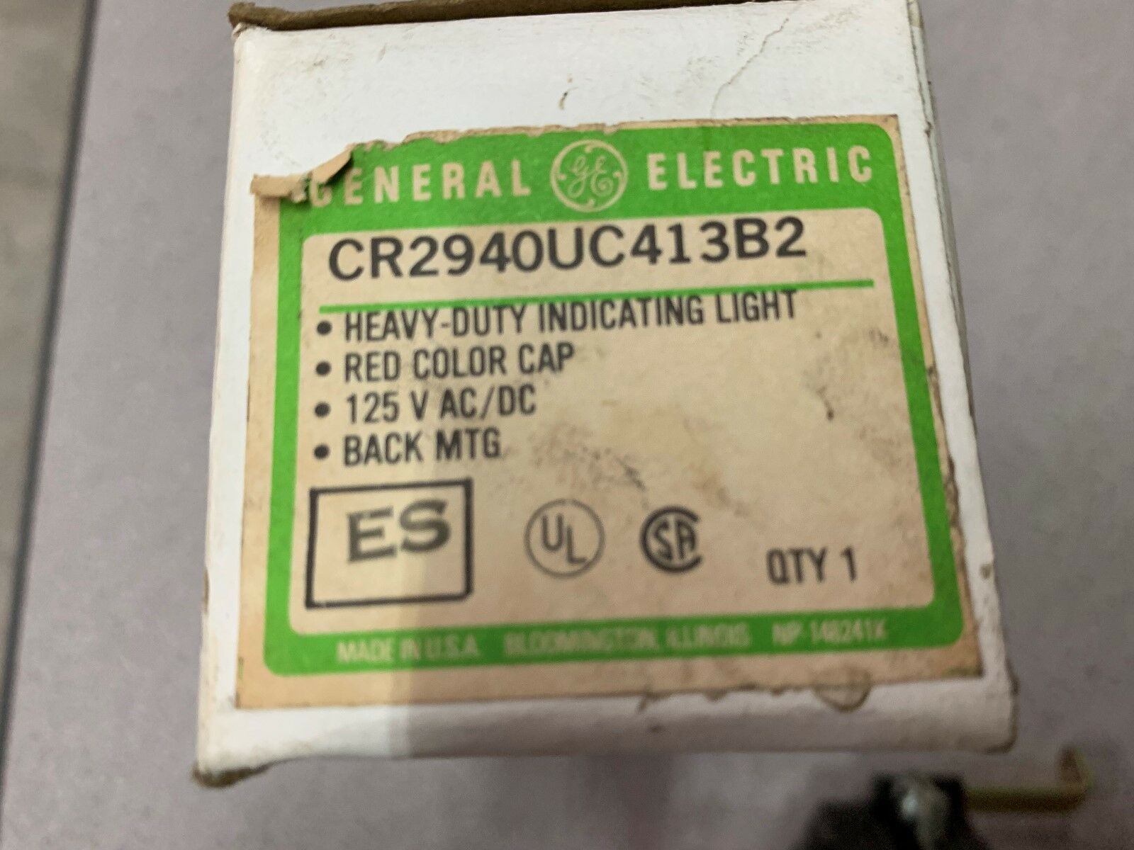 NEW IN BOX GE INDICATING LIGHT CR2940UC413B2