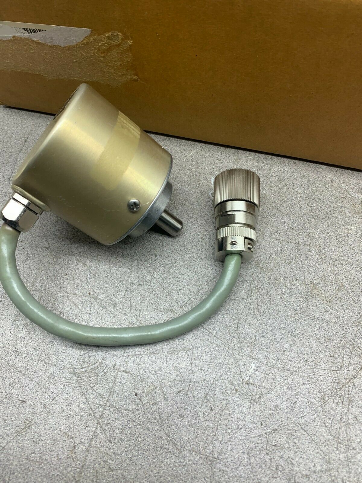 NEW HEIDENHAIN ROD 450 2500 ENCODER 211 756 0T