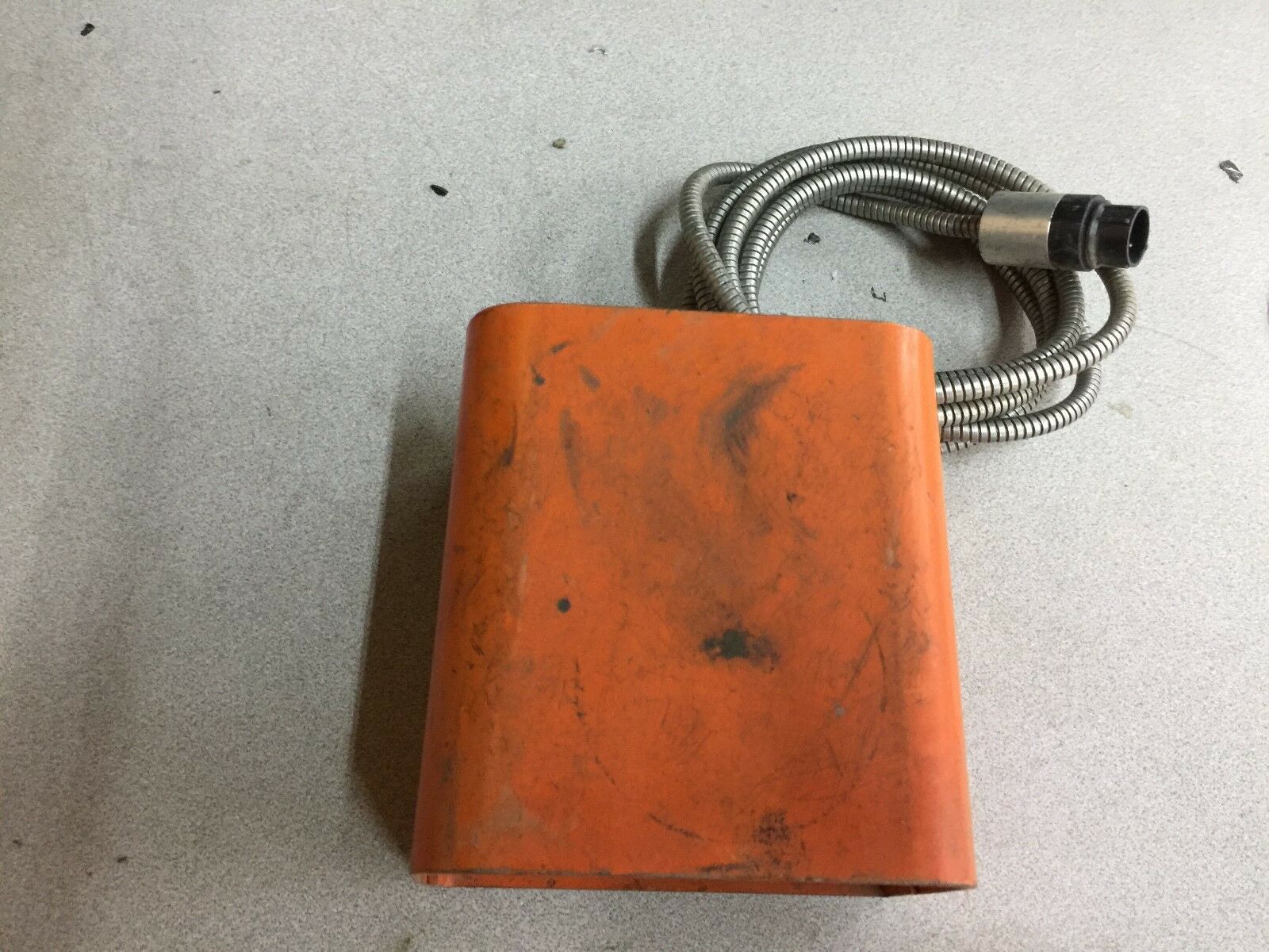 USED SLAUTTERBACK CORP 77019 FOOT SWITCH WITH CABLE 04258807