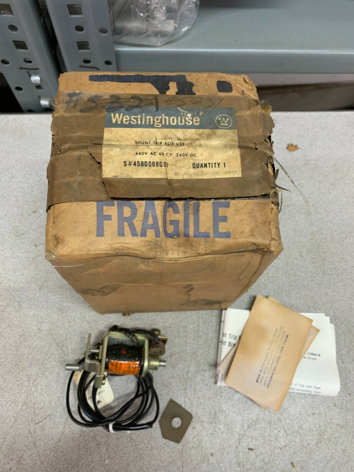 NEW IN BOX WESTINGHOUSE 458D068G01 SHUNT TRIP S-1314817