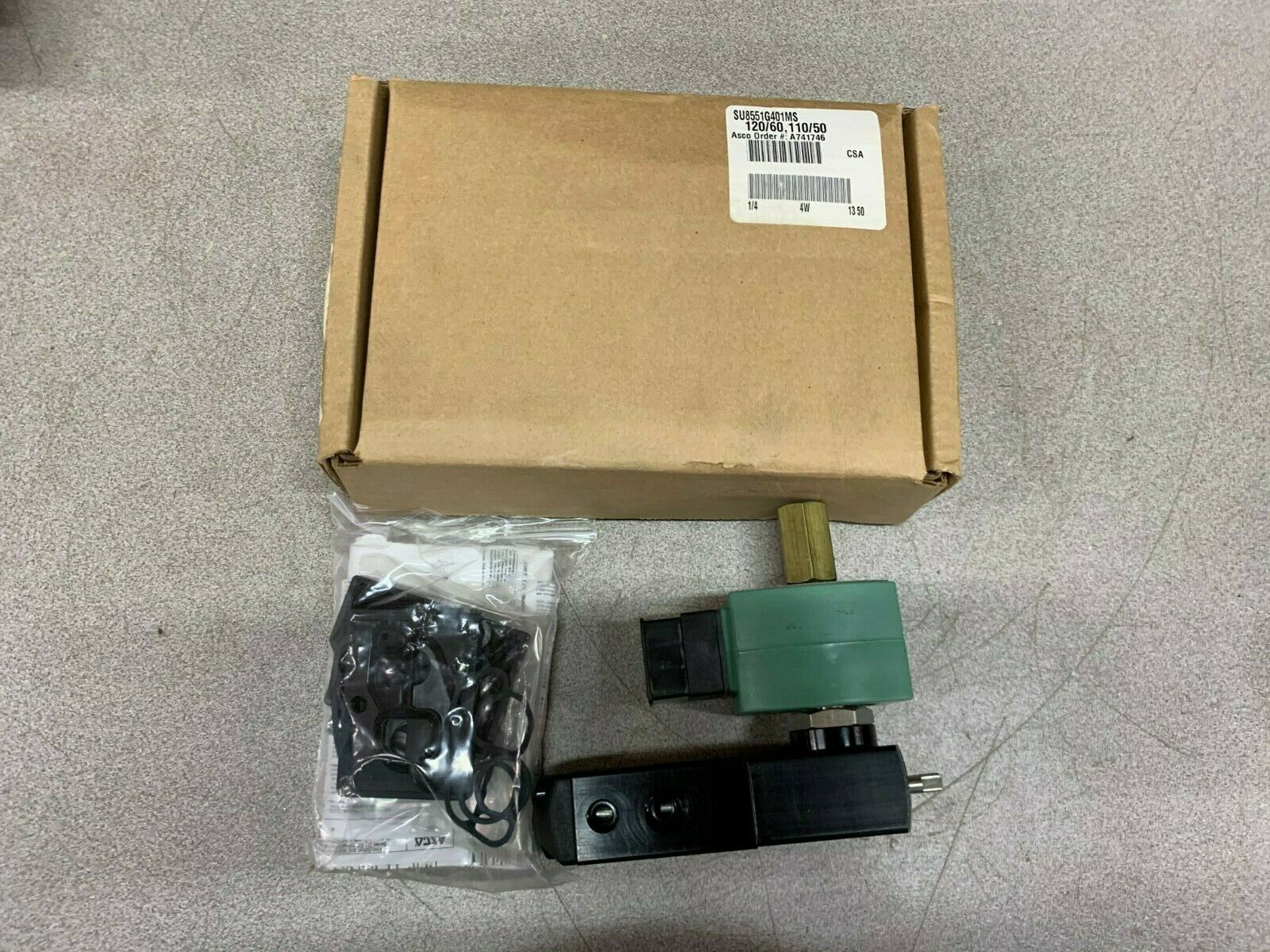 NEW IN BOX ASCO RED HAT 1/4" SOLENOID VALVE S48551G401MS