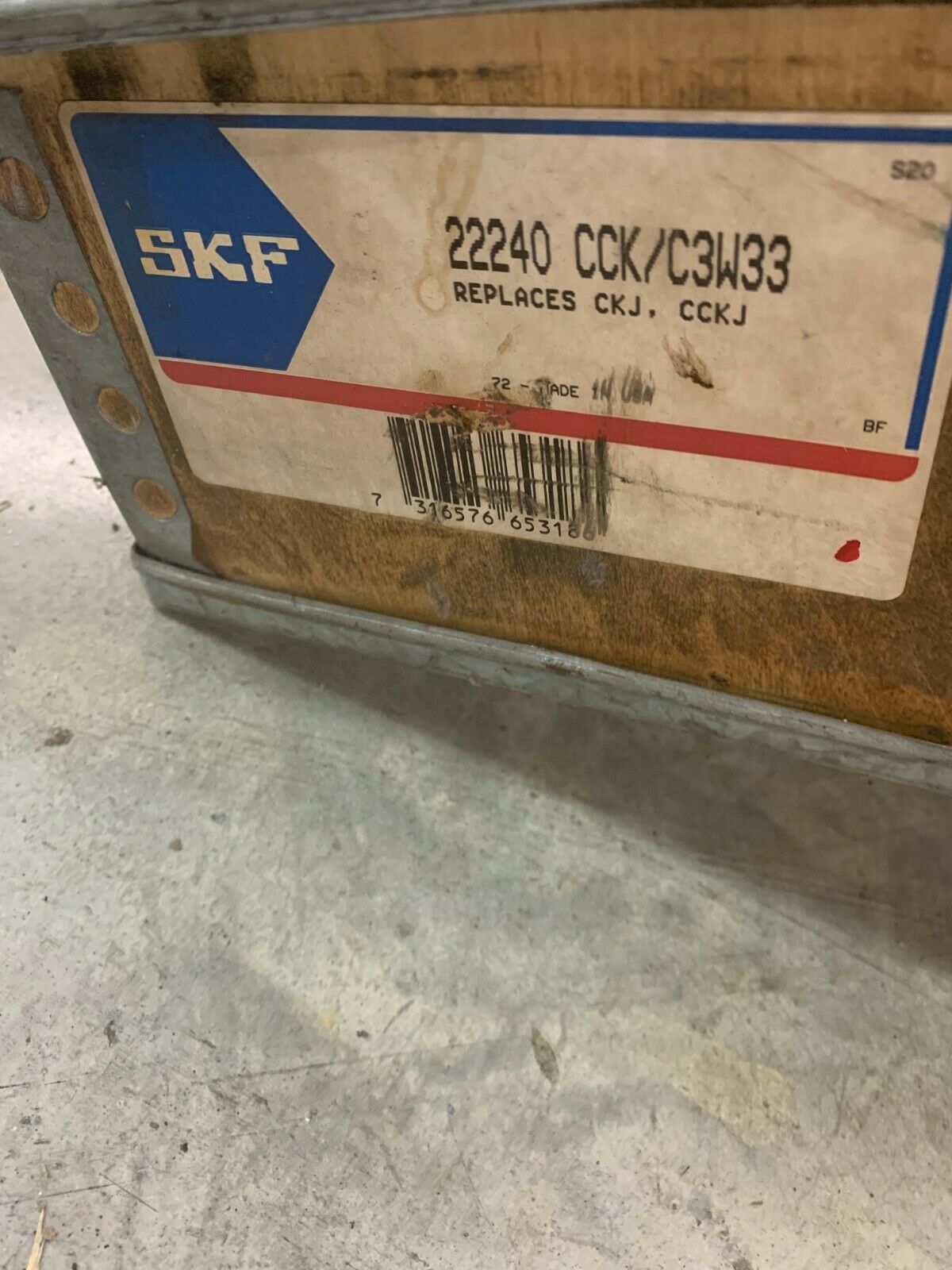 NEW SKF 22240CCKC3W33 SPHERICAL ROLLER BEARING 22240 CCK/C3W33