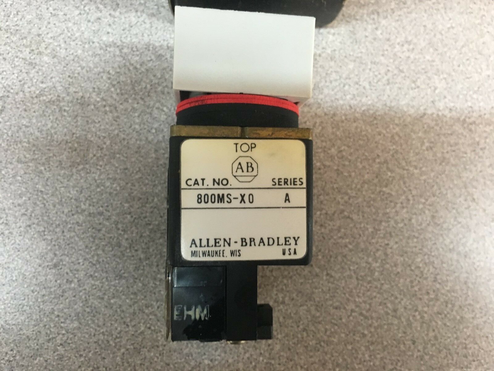 NEW IN BOX ALLEN BRADLEY PUSH BUTTON OPERATOR 800MS-X0A SERIES C